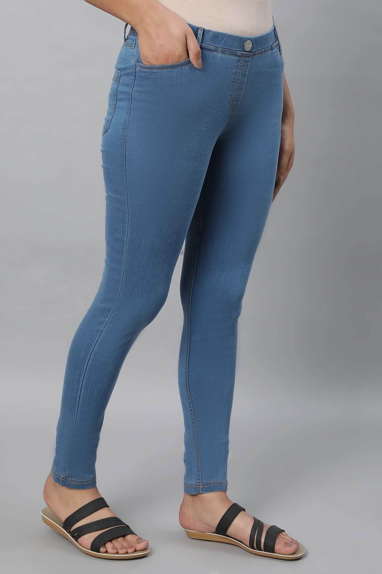 Elleven Women&