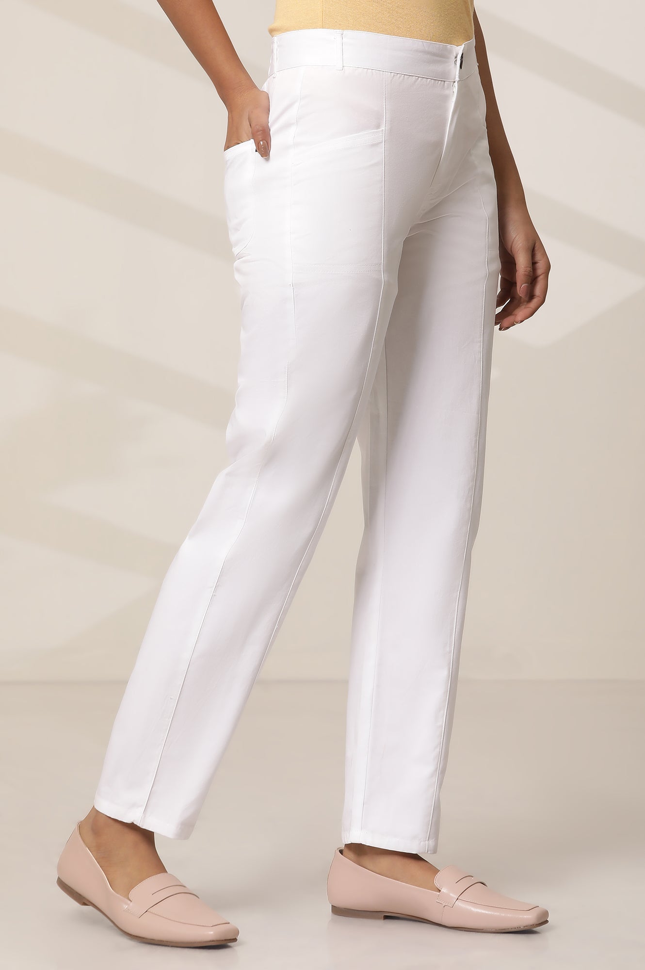 White Solid Straight Fit Cotton Pants With Front Pockets