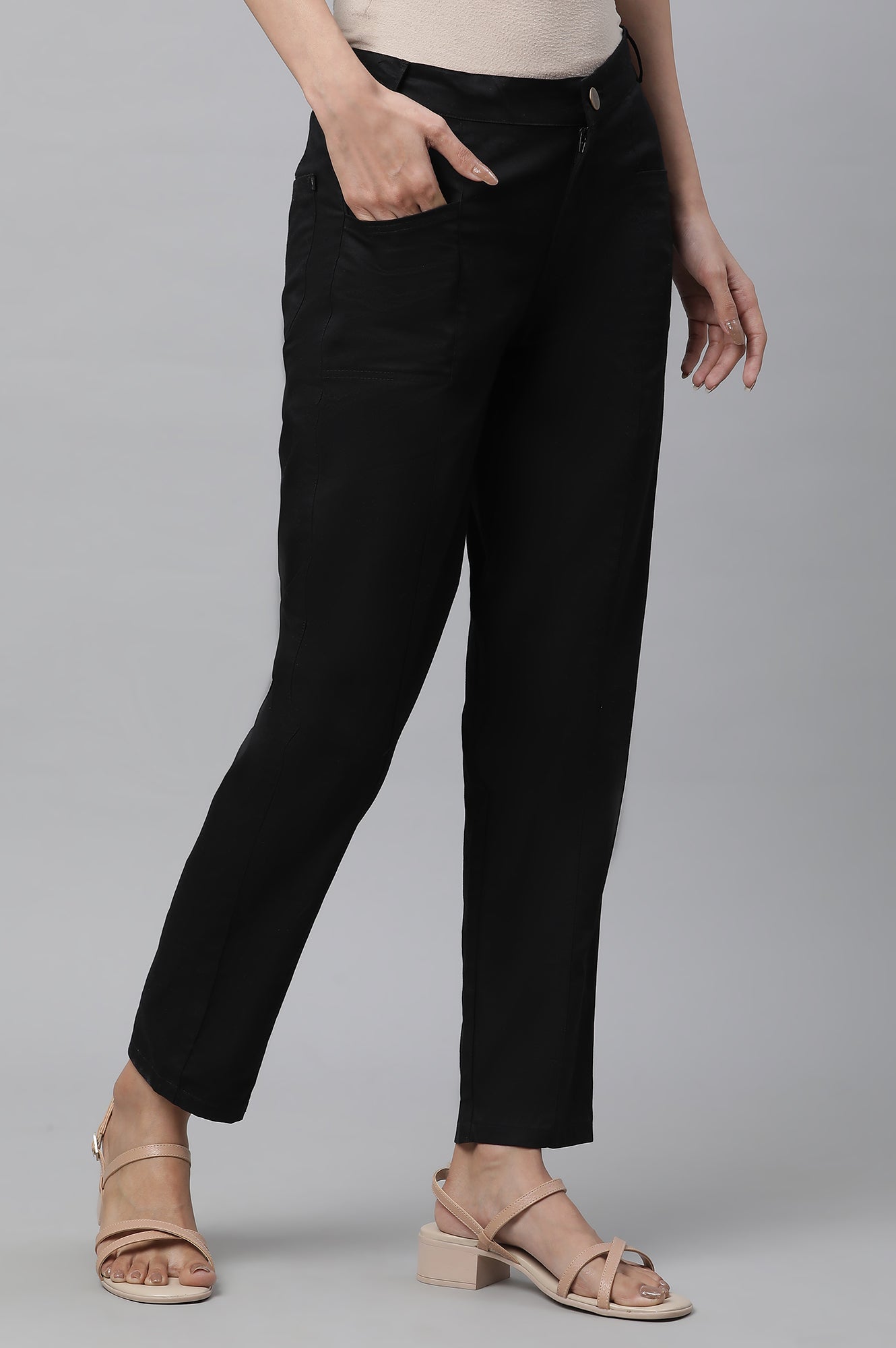 Black Solid Straight Fit Cotton Pants With Elasticated Back