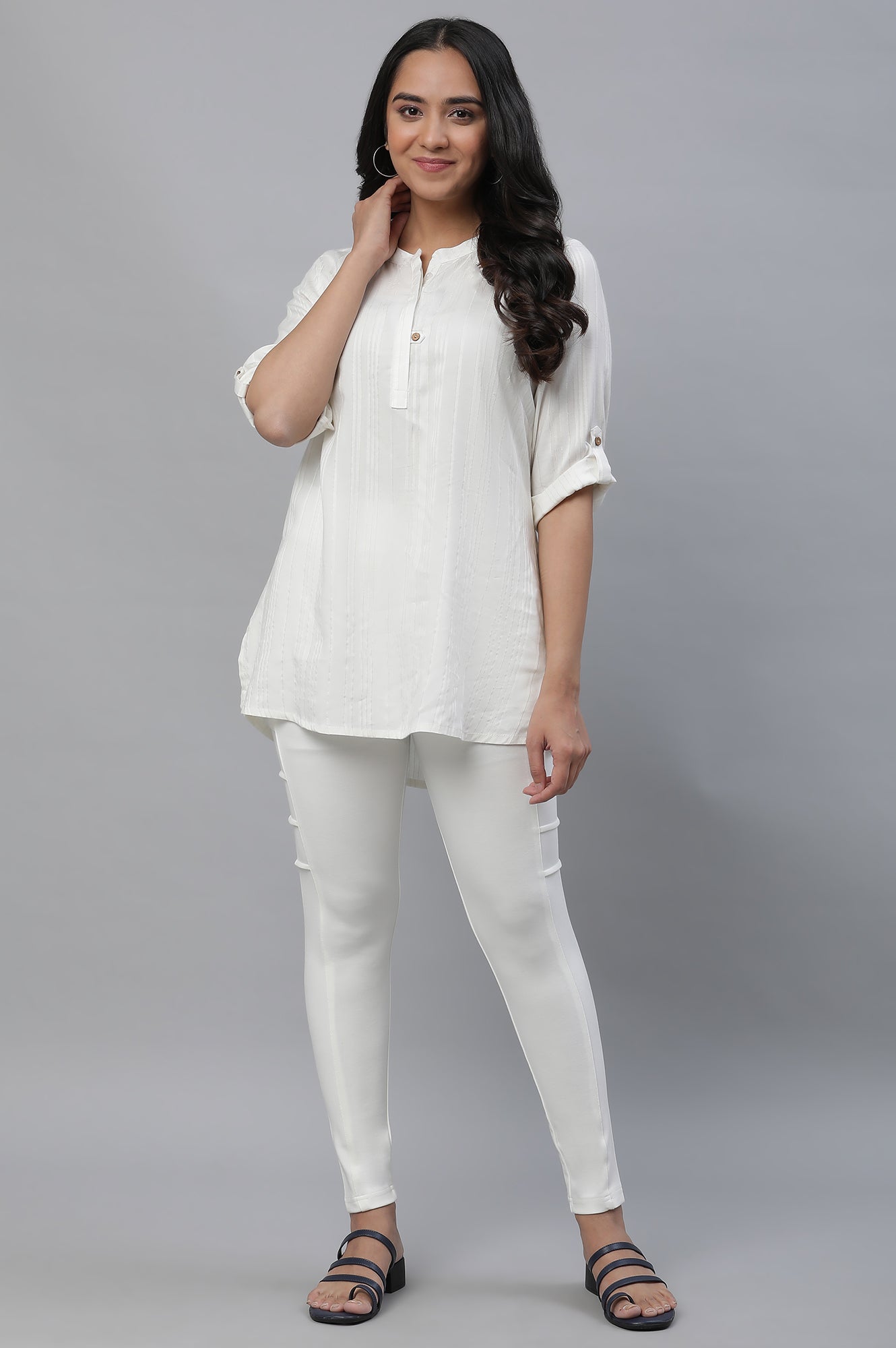 White Solid Skinny Fit Yoga Tights With Side Pockets