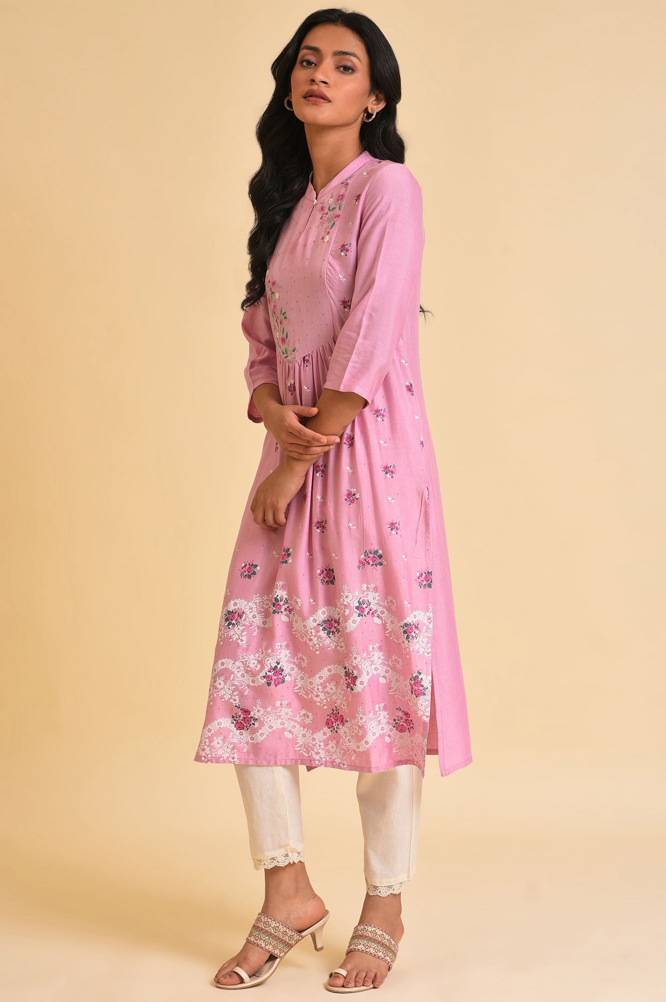 Ecru Embroidered kurta & Pants Set