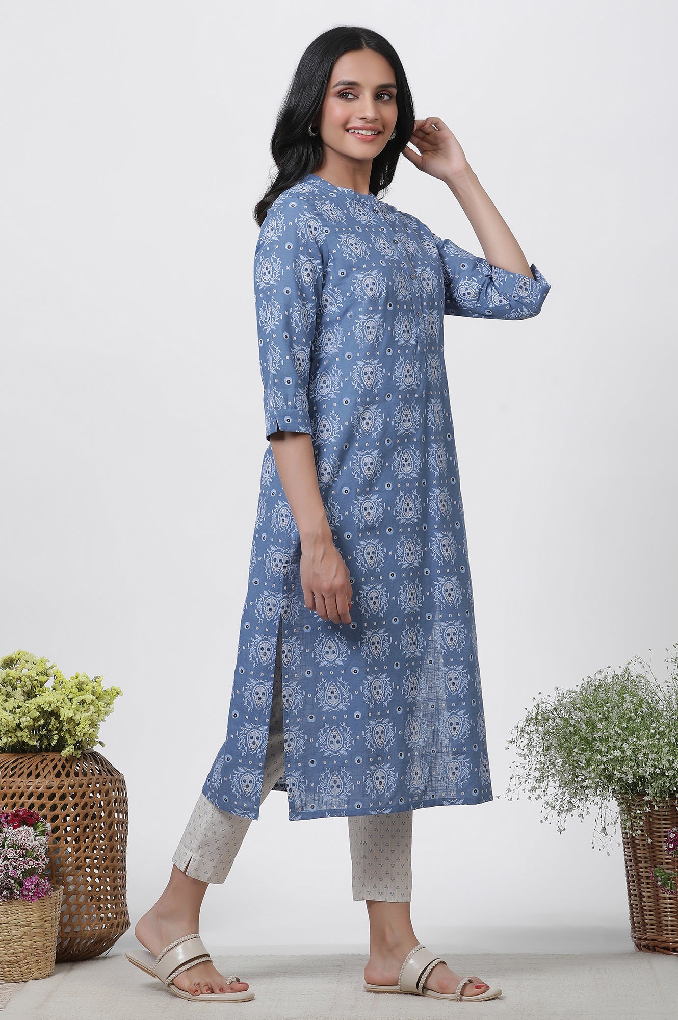 Blue Printed Casual Kurta And Slim Pants Set