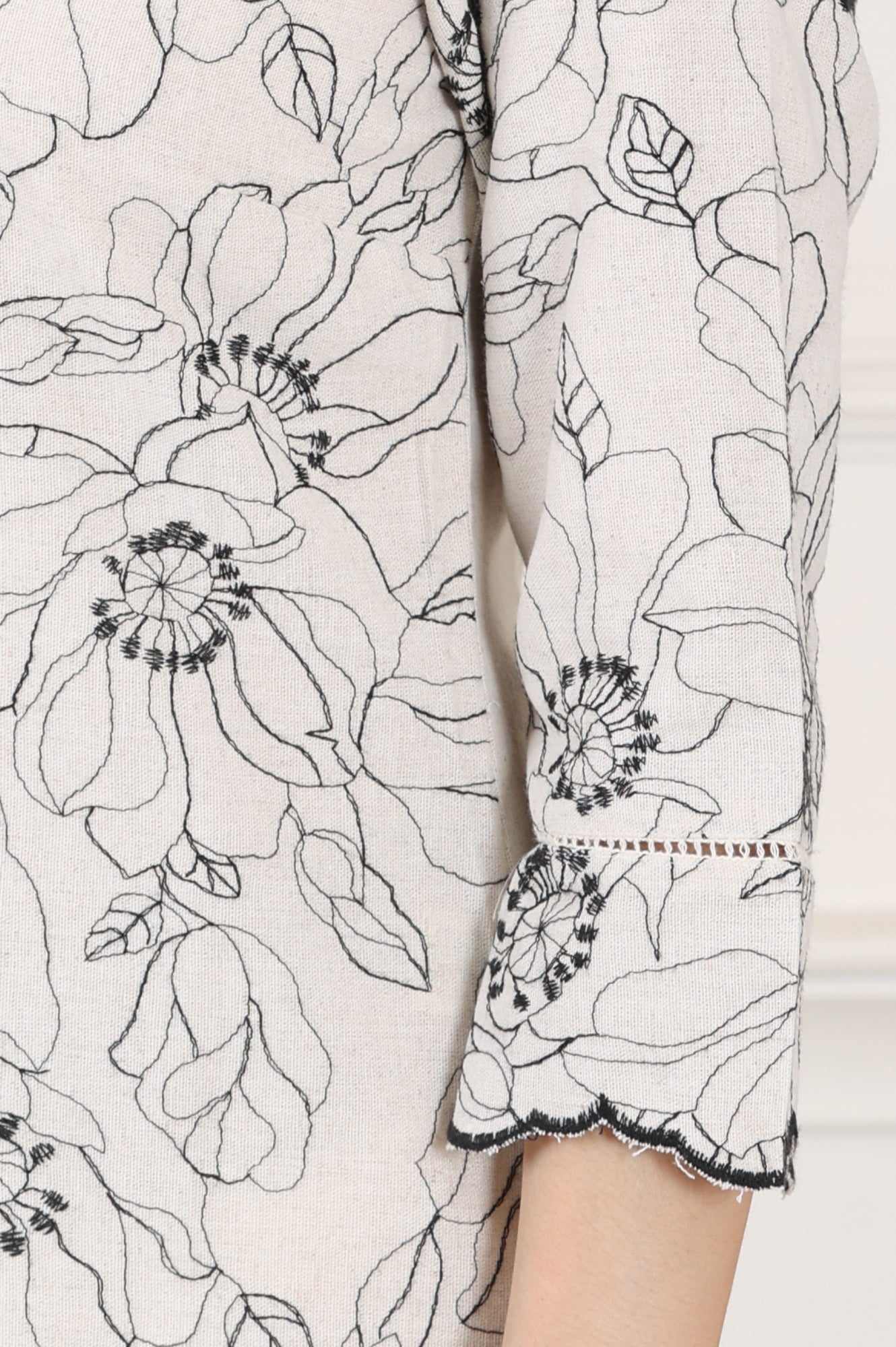 Beige Thread Work Linen Straight Kurta With Scalloped Hemline - wforwoman