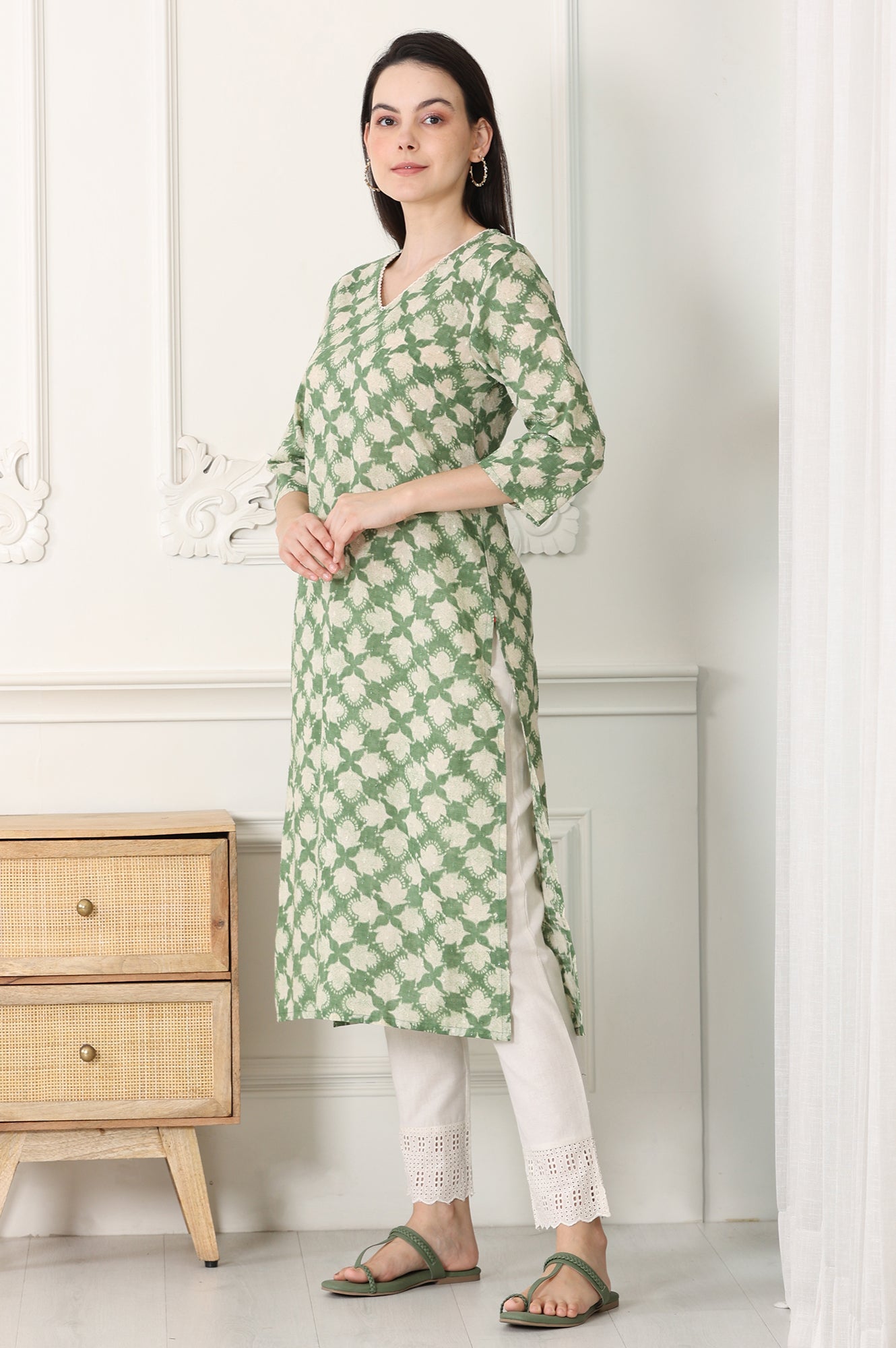 Green Floral Printed Cotton Blend Textured Straight Kurta - wforwoman