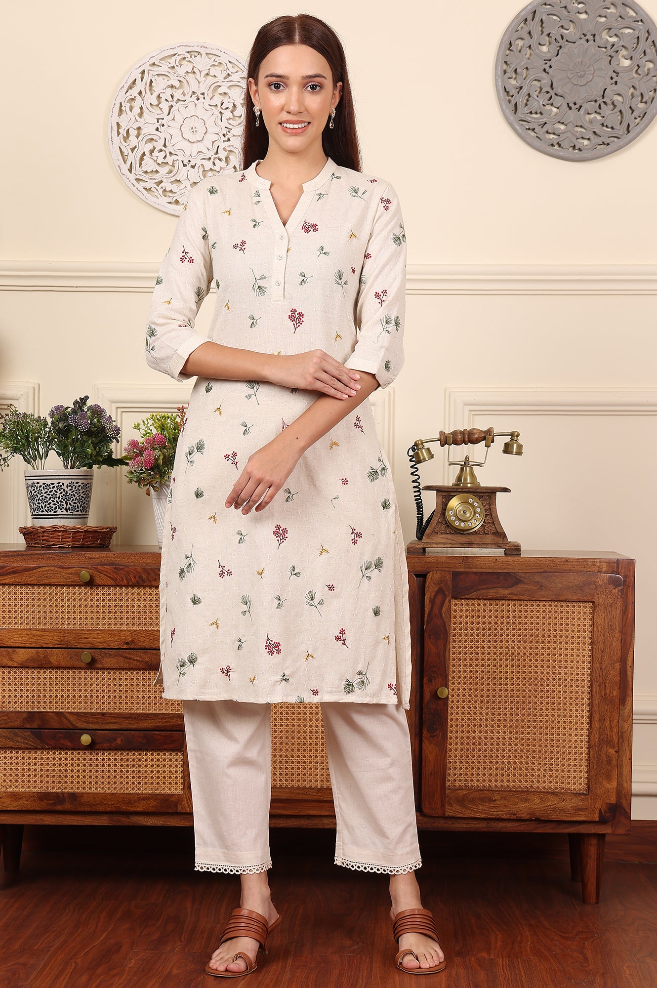 Off White Floral Printed Cotton Flax Straight Kurta - wforwoman