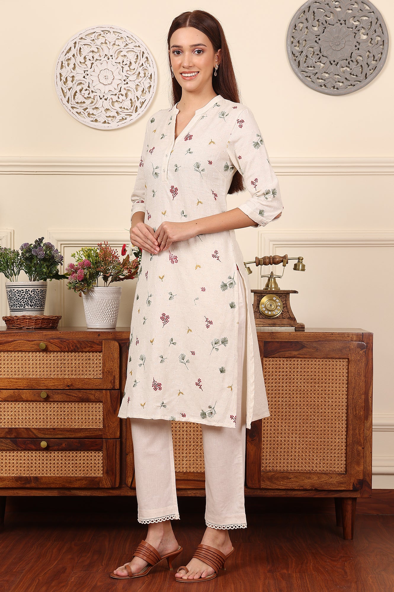 Off White Floral Printed Cotton Flax Straight Kurta - wforwoman