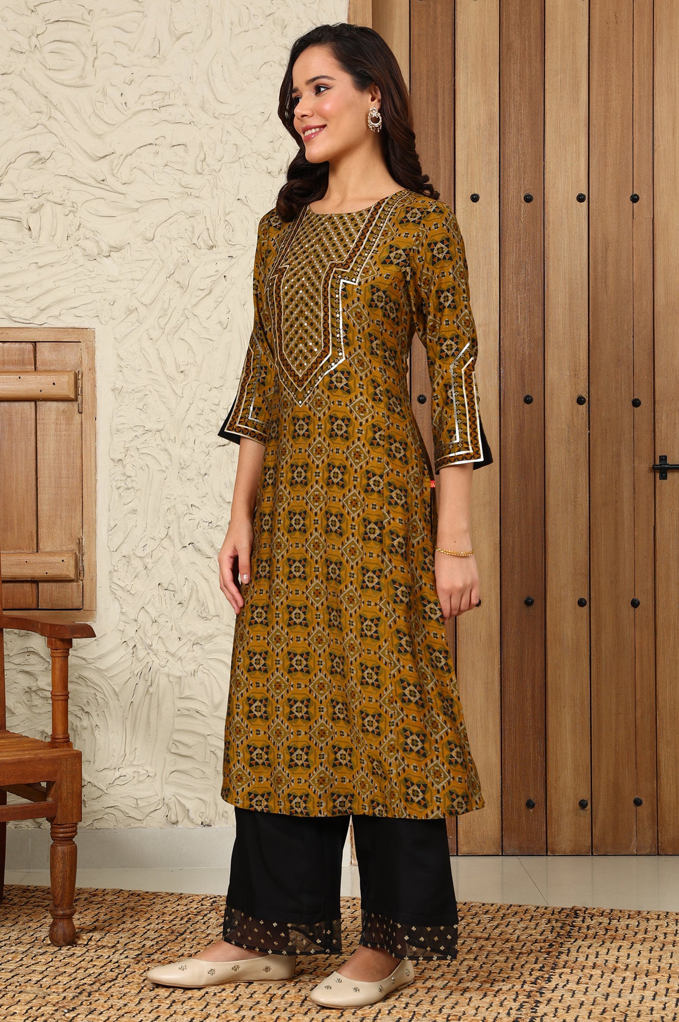 Black Solid Rayon Parallel Pants With Embellished Organza Hemline