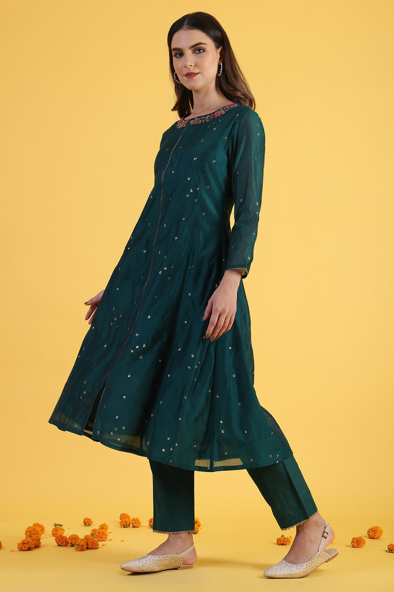 Green Solid SequinsFlared Kurta & Straight pant with Dupatta Set