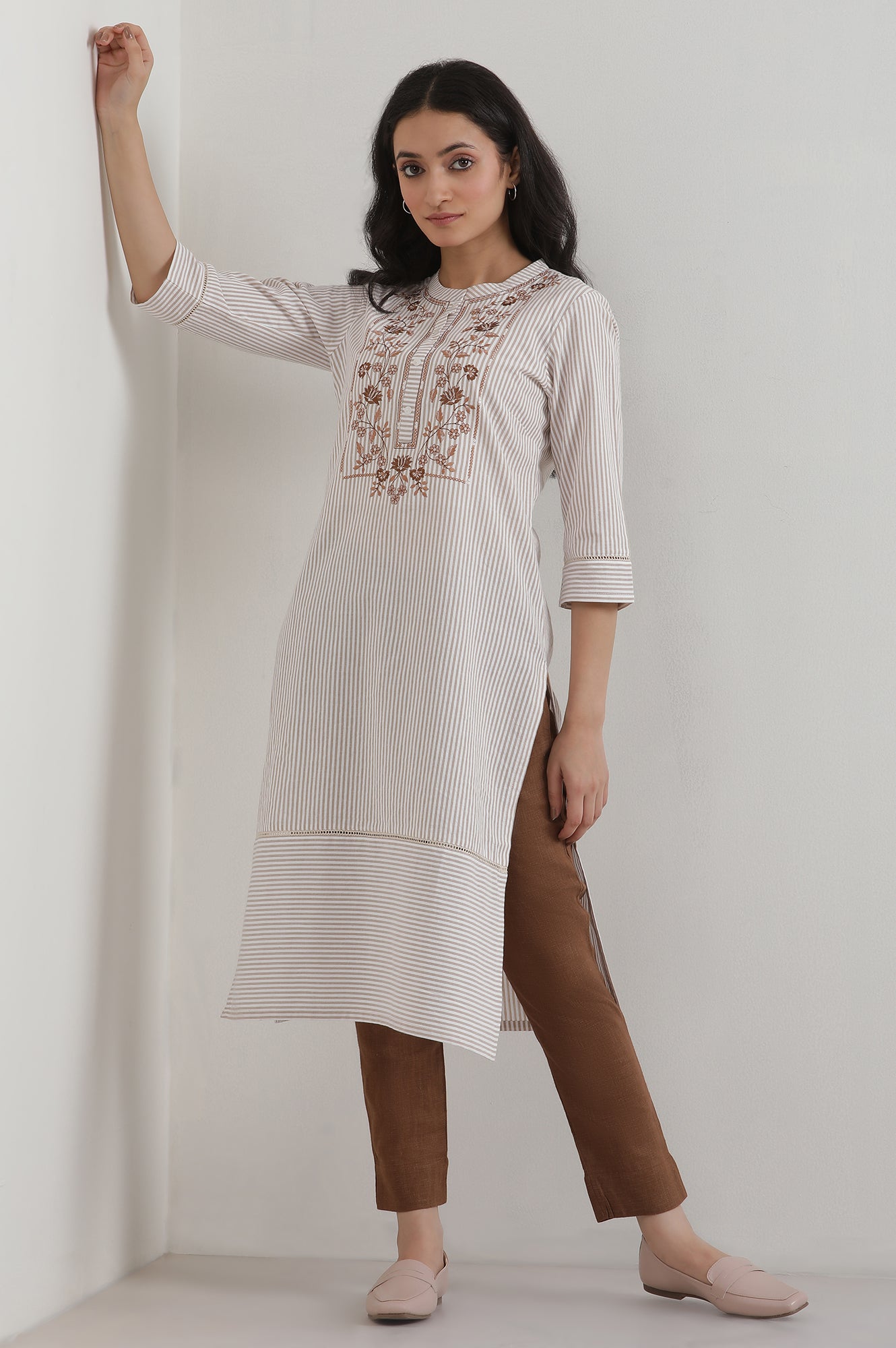 Brown Solid Cotton Blend Straight Trousers & Pants