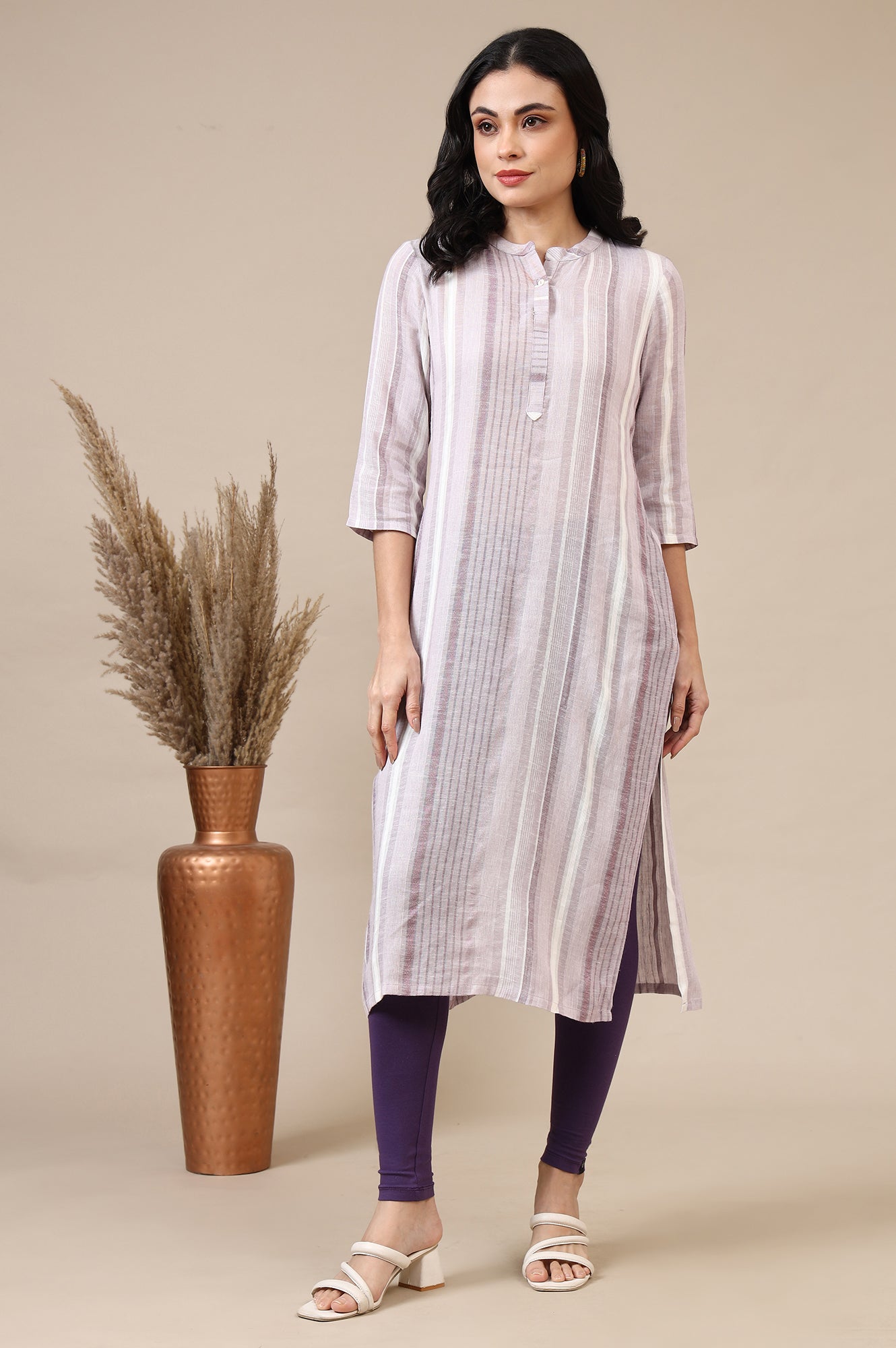 Purple Solid Skinny Fit Cotton Leggings With Slip On Closure