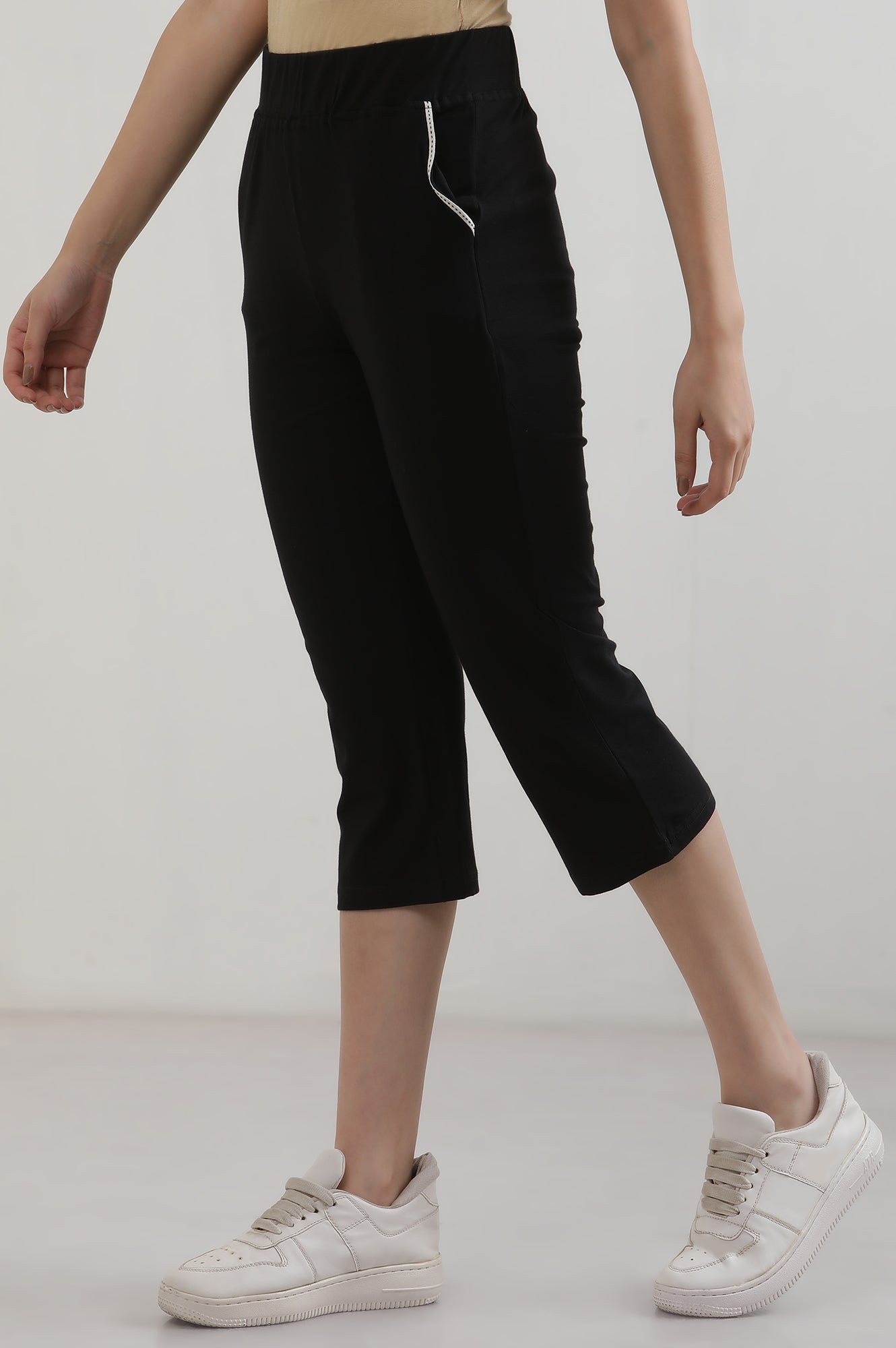Black Solid Cotton Blend Straight Palazzos & Culottes