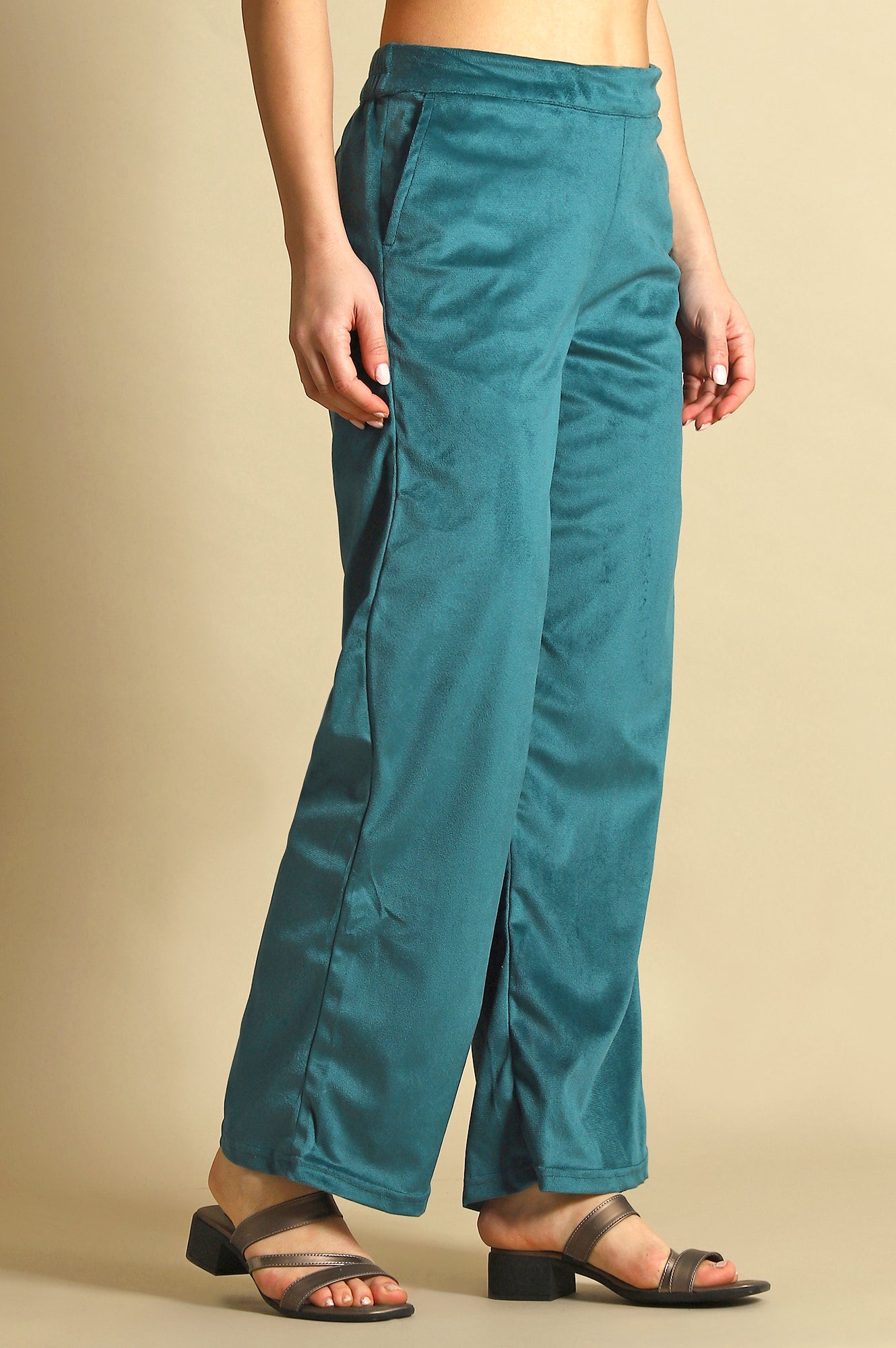 Green Solid Straight Trousers & Pants