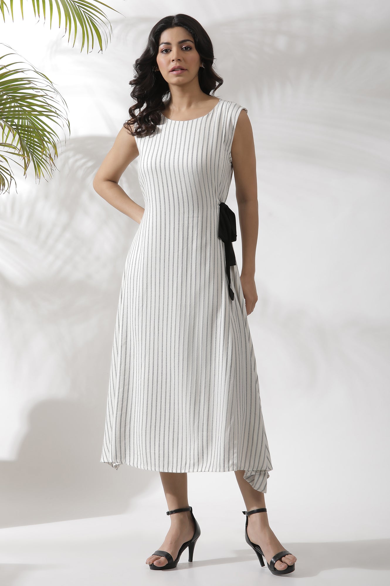 White Sleeveless Long Stripe Printed Cotton Dress