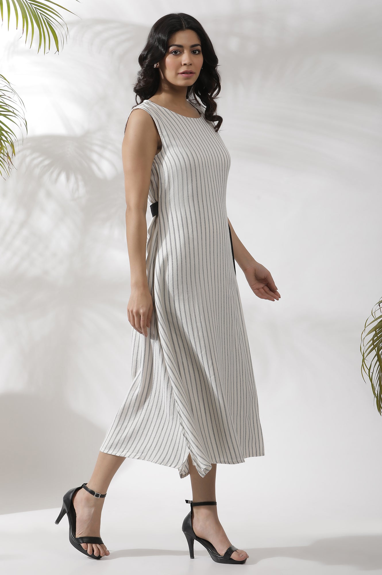 White Sleeveless Long Stripe Printed Cotton Dress