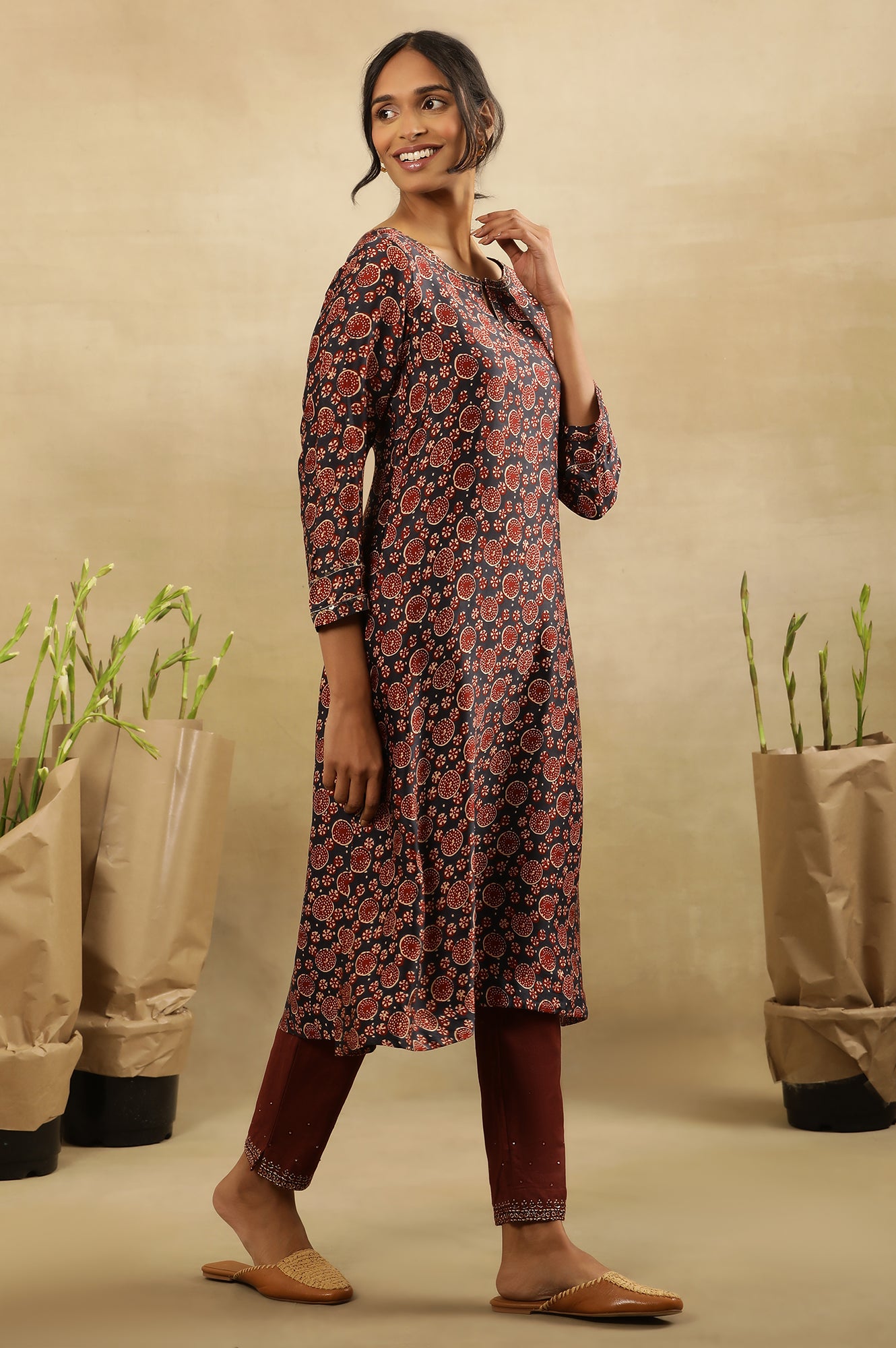 Blue & Red Printed Kurta In Lustrous Satin