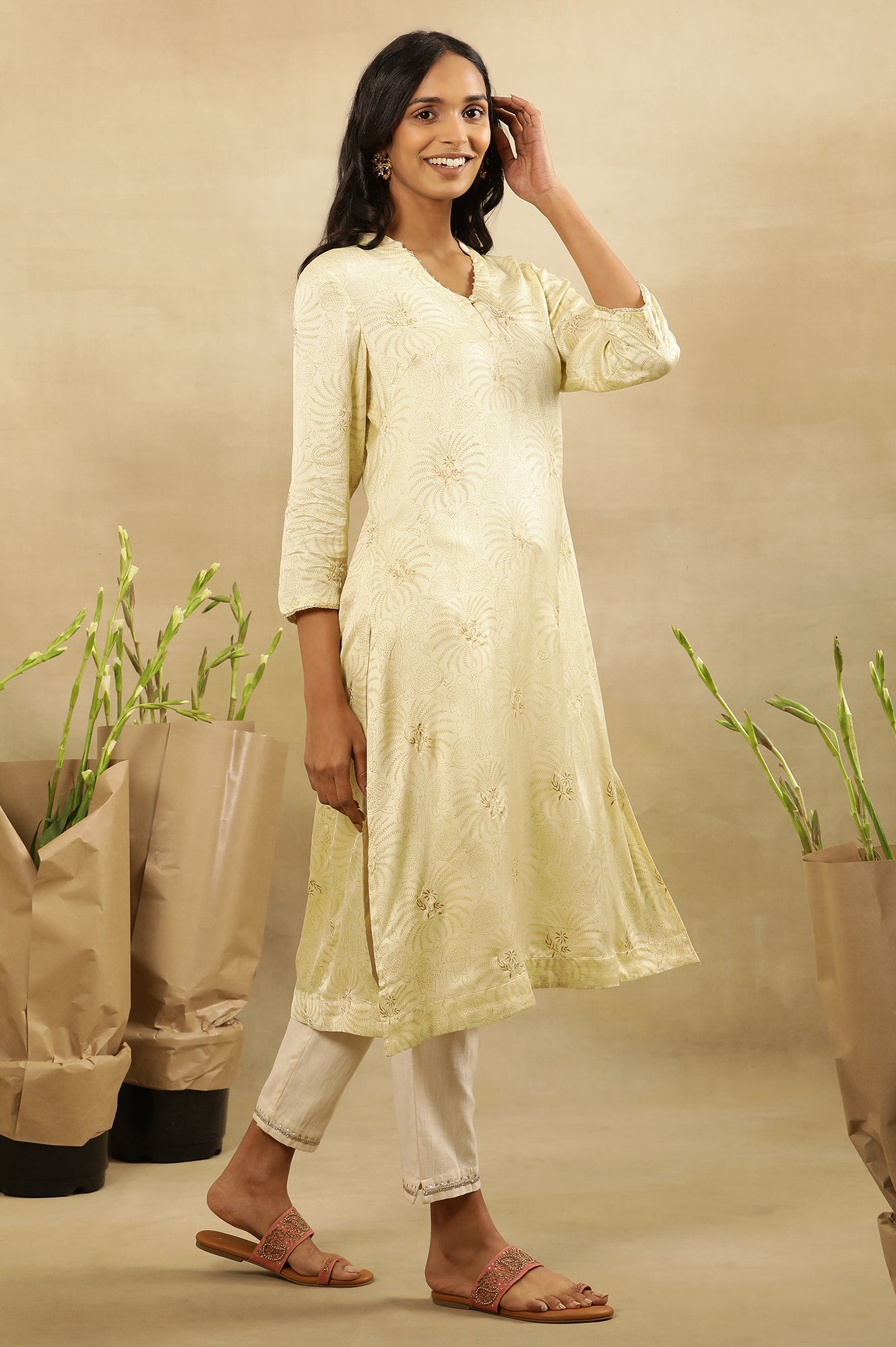 Pale Yellow Rogan Kurta In Lustrous Satin