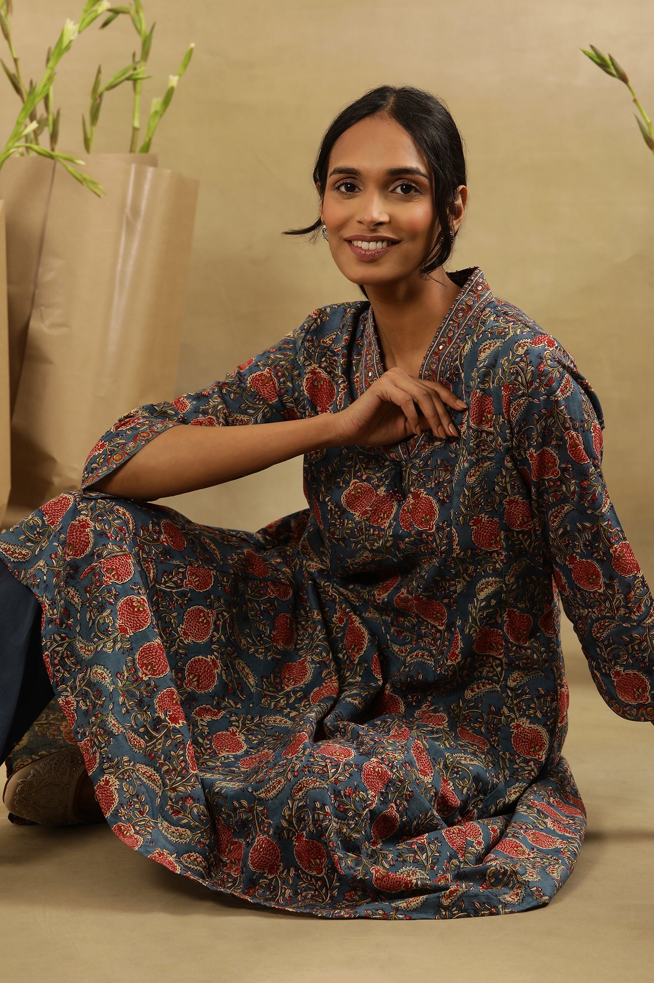 Blue & Red Block Print V-Neck Panelled Kurta