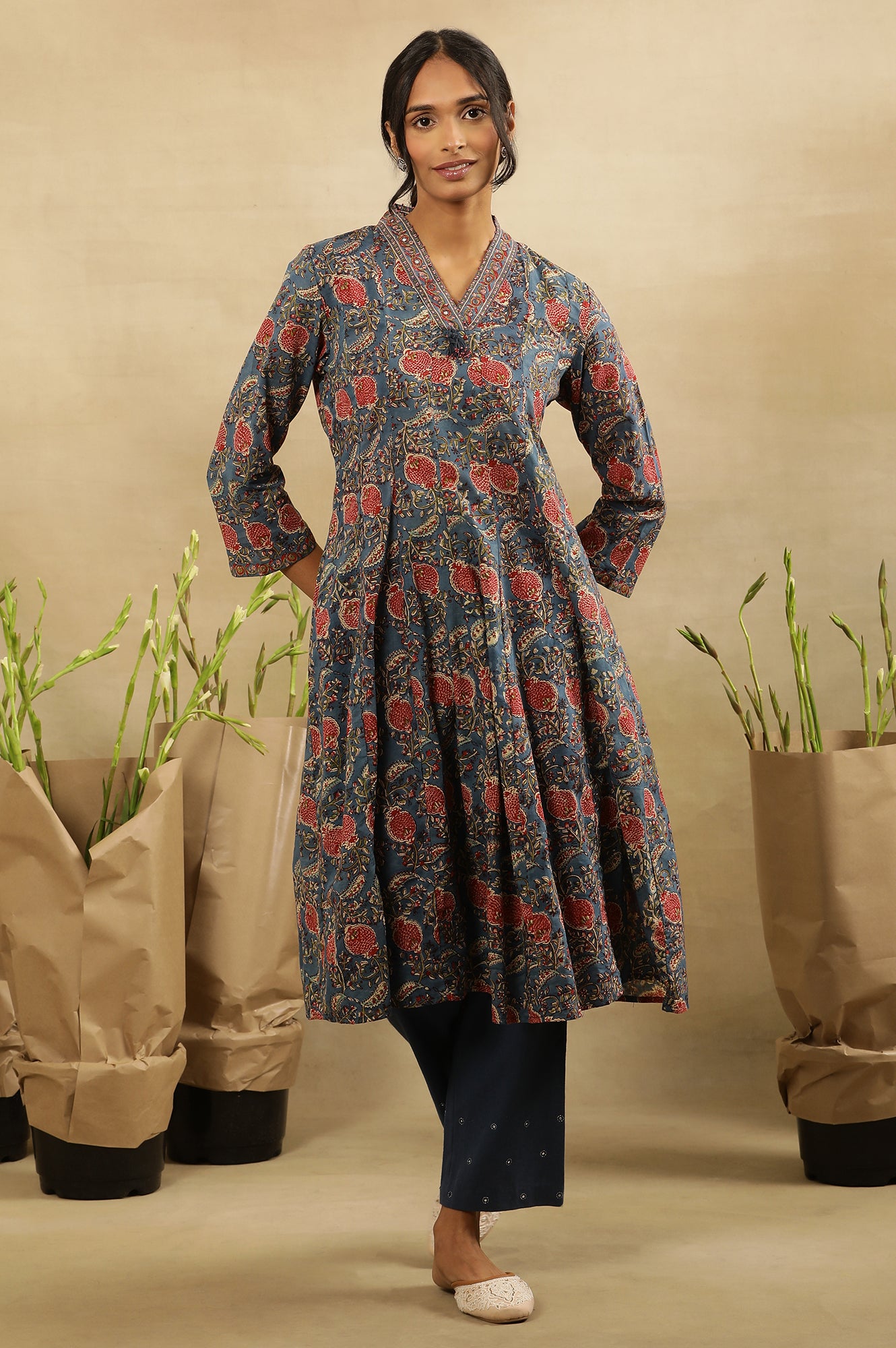 Blue & Red Block Print V-Neck Panelled Kurta