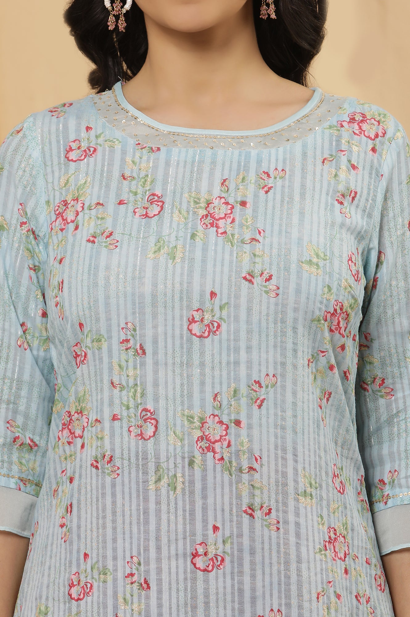 Blue Floral Printed Festive Kurta And Pink Parallel Pants