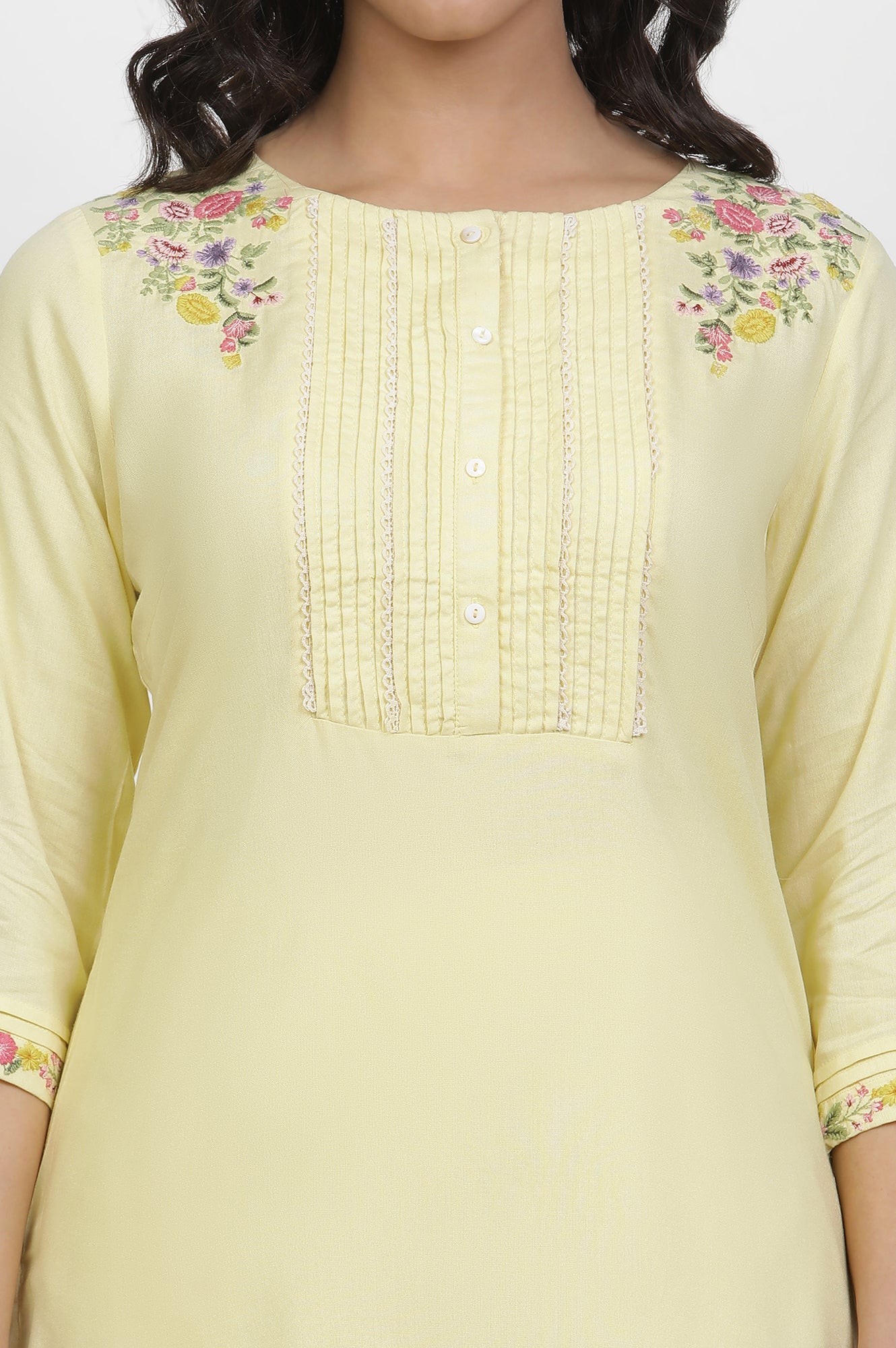 Yellow Solid Thread Embroidered Rayon Straight Kurta and Pants Co-Ord Set