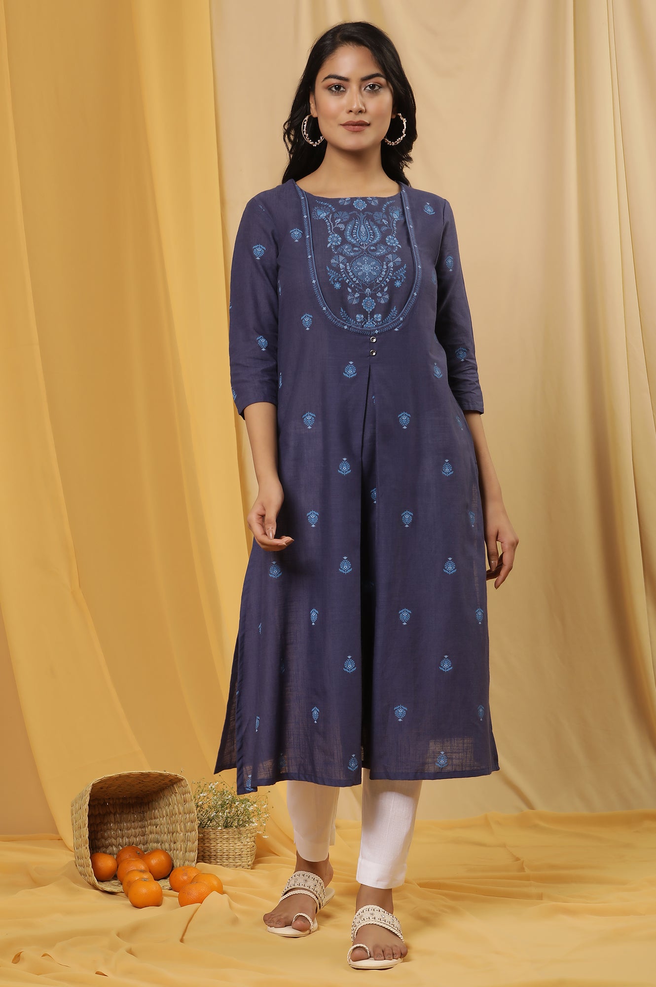 Blue Floral Printed Kurta And Pants Set