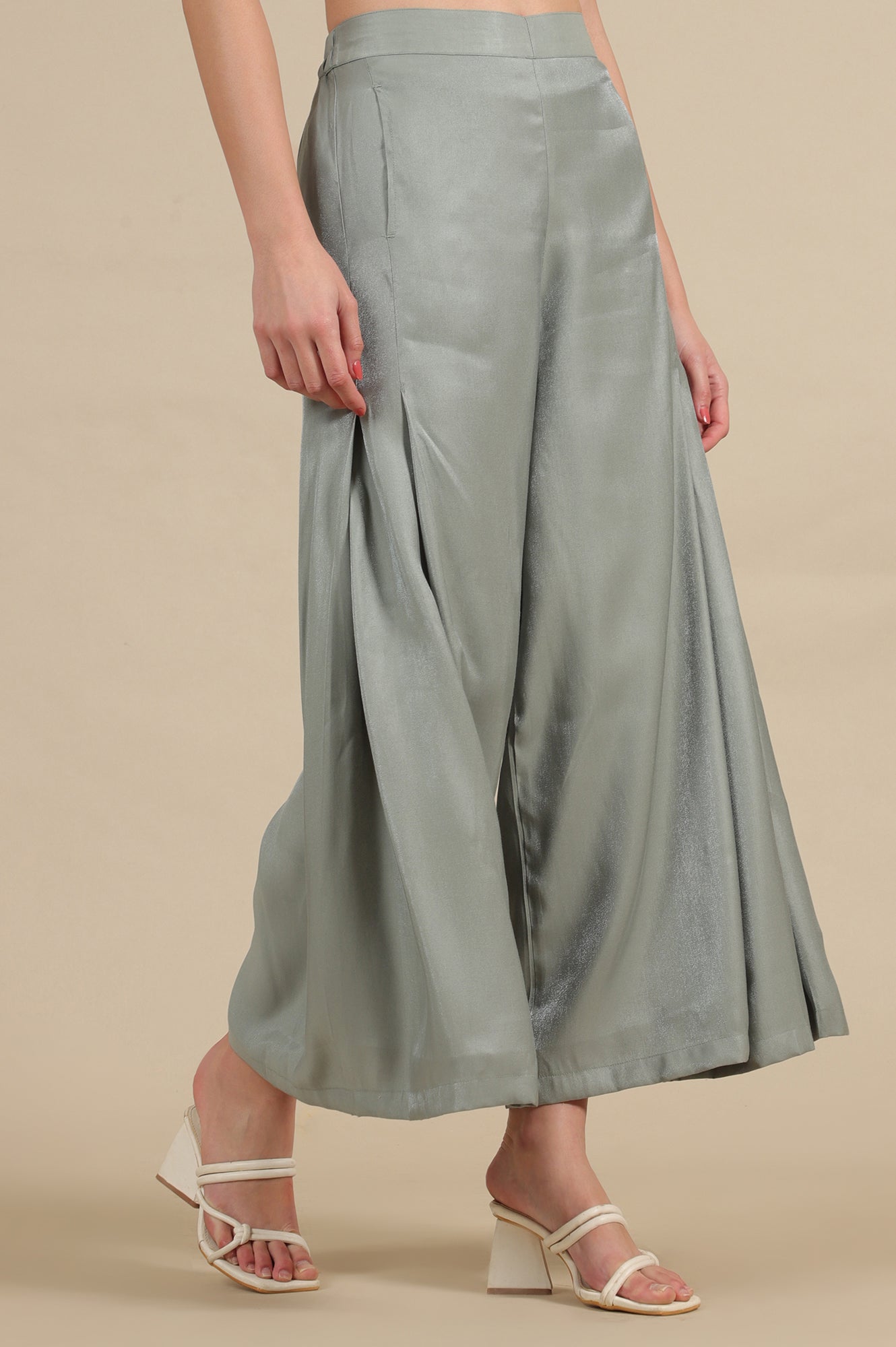 Grey Solid Flared Rayon Palazzo With Pleated Detail
