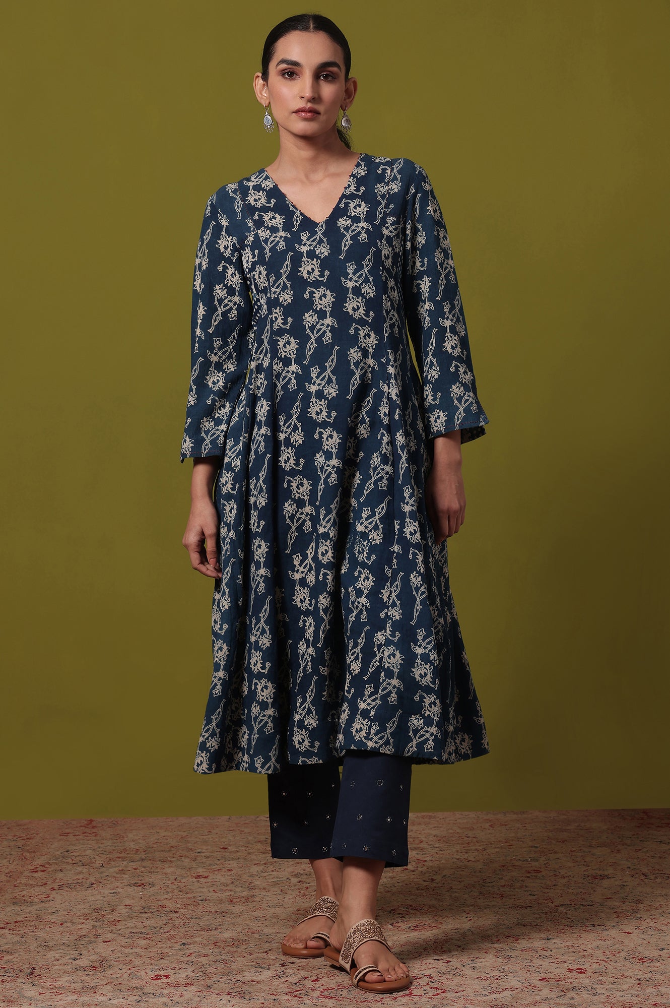 Floral Printed Flared Cotton Blend Kurta