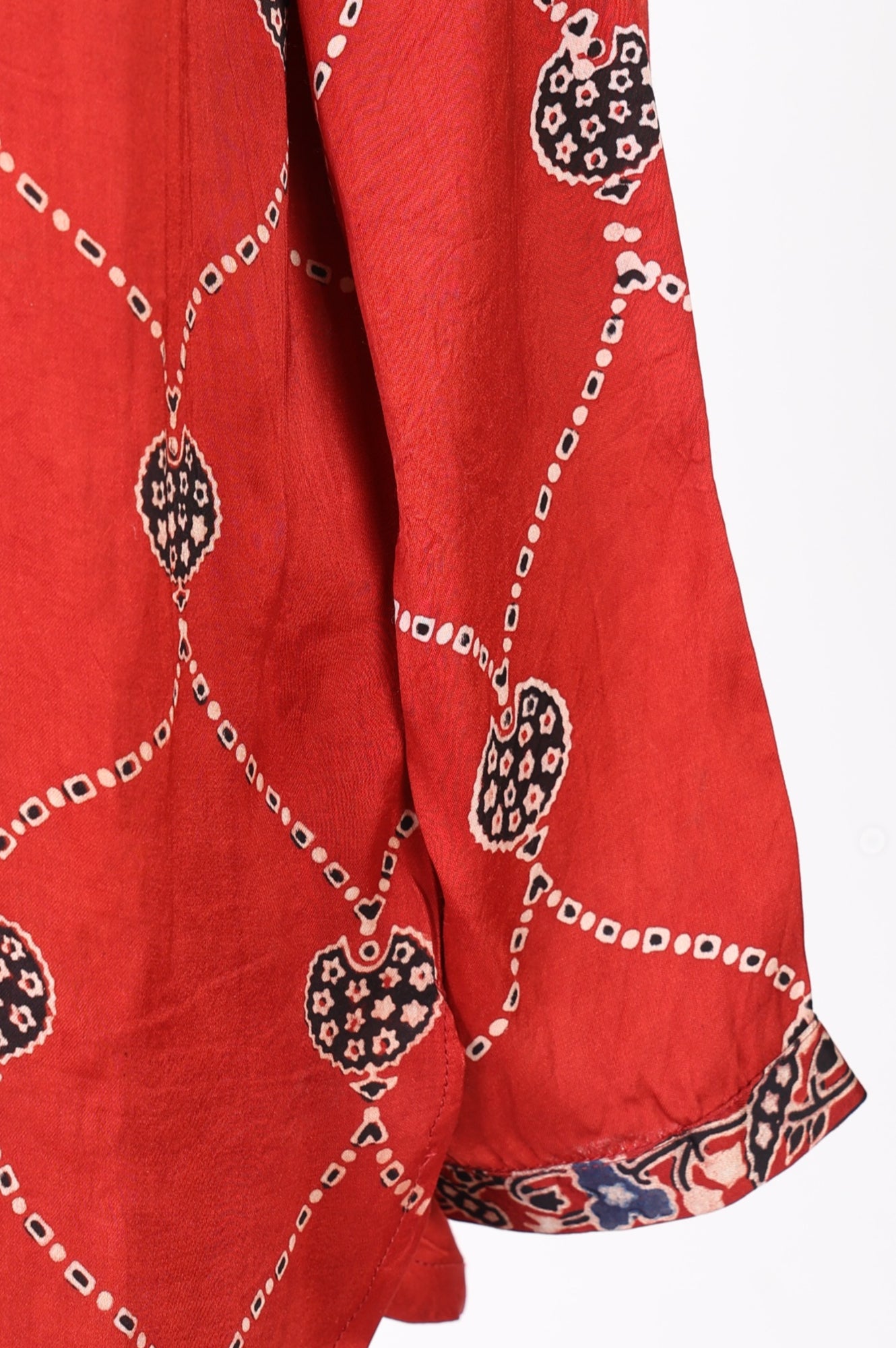 Folksong Women’s Red Geometric Printed Modal Satin Straight Top