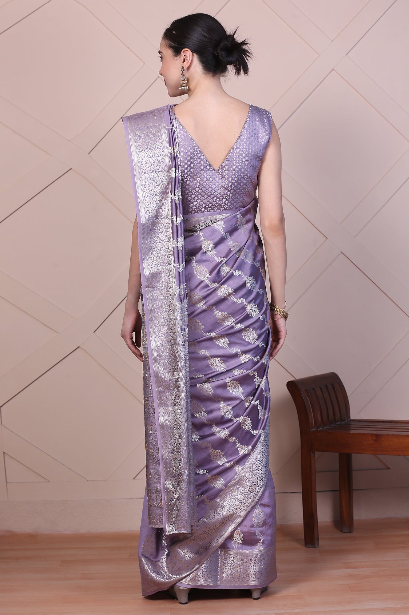 Purple Embellished Silk Jacquard Purple Saree with Unstitched Blouse
