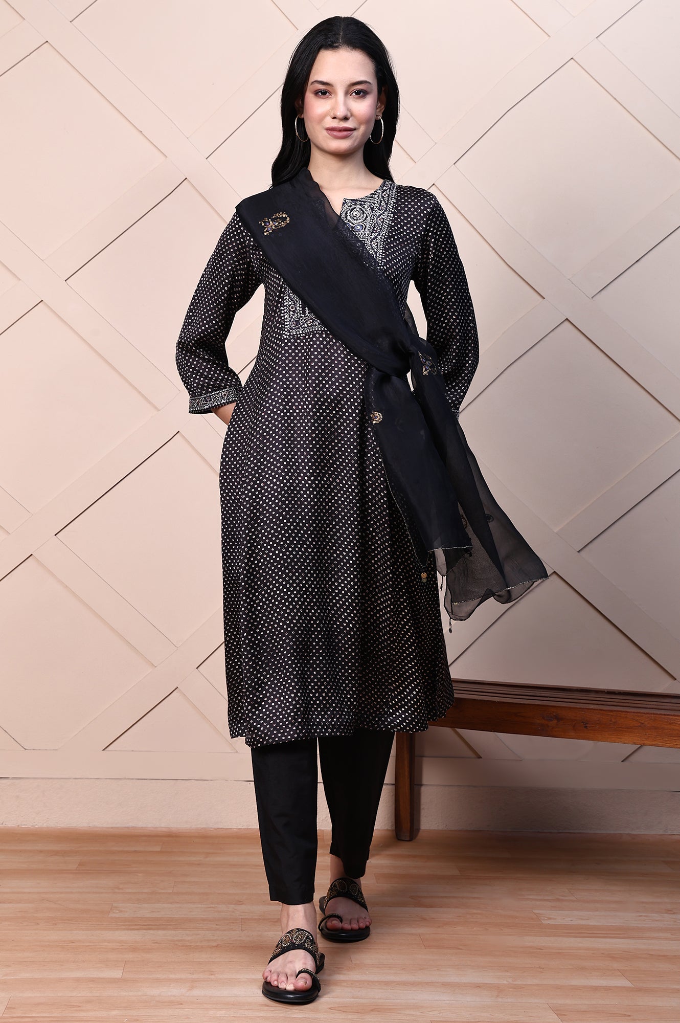 Black Solid Embroidered Sheer Organza Dupatta