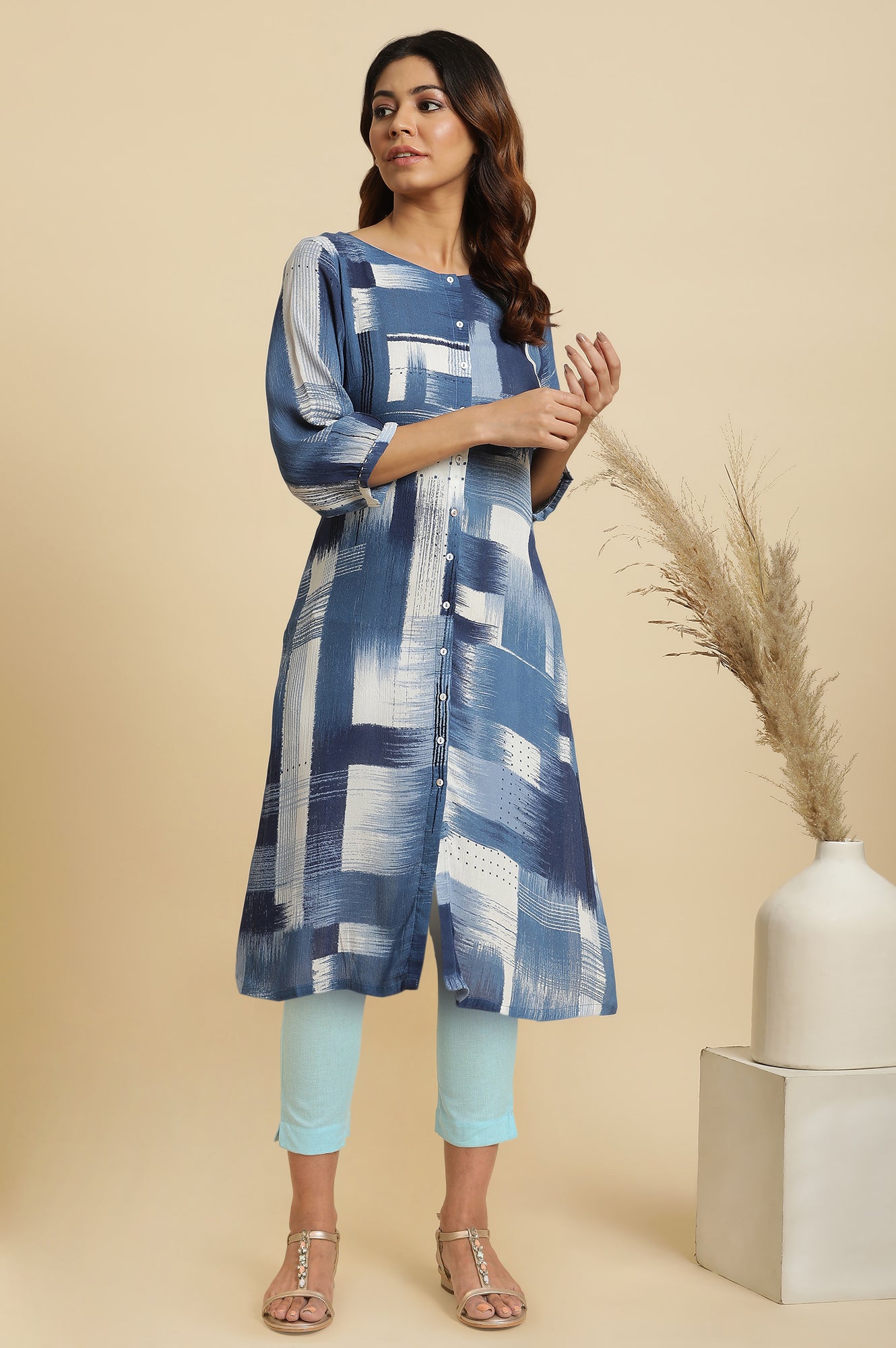 Blue Abstract Kantha Rayon Crepe Straight Kurta and Slim Pant Set