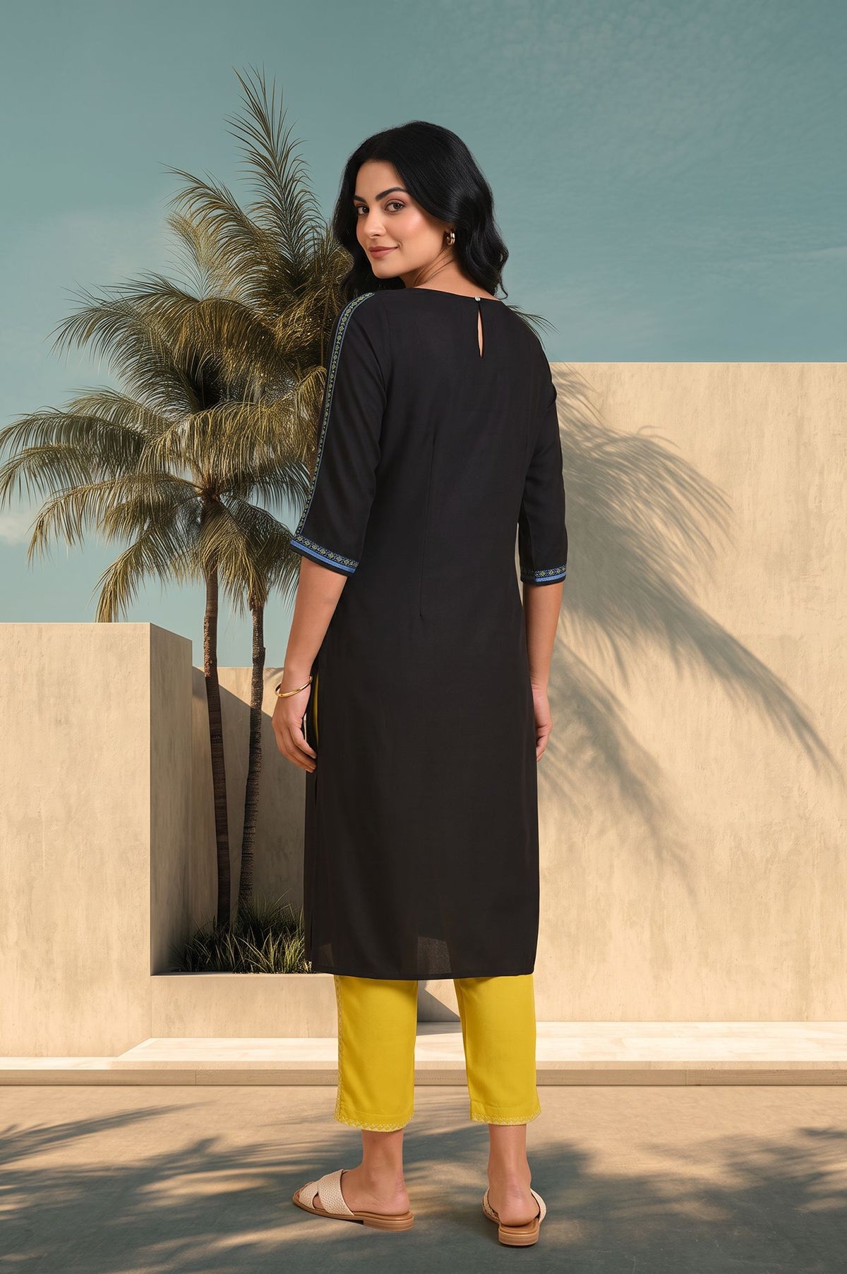 Black Geometric Printed Yarn Dyed Jacquard Straight Kurta with Straight Pants Set