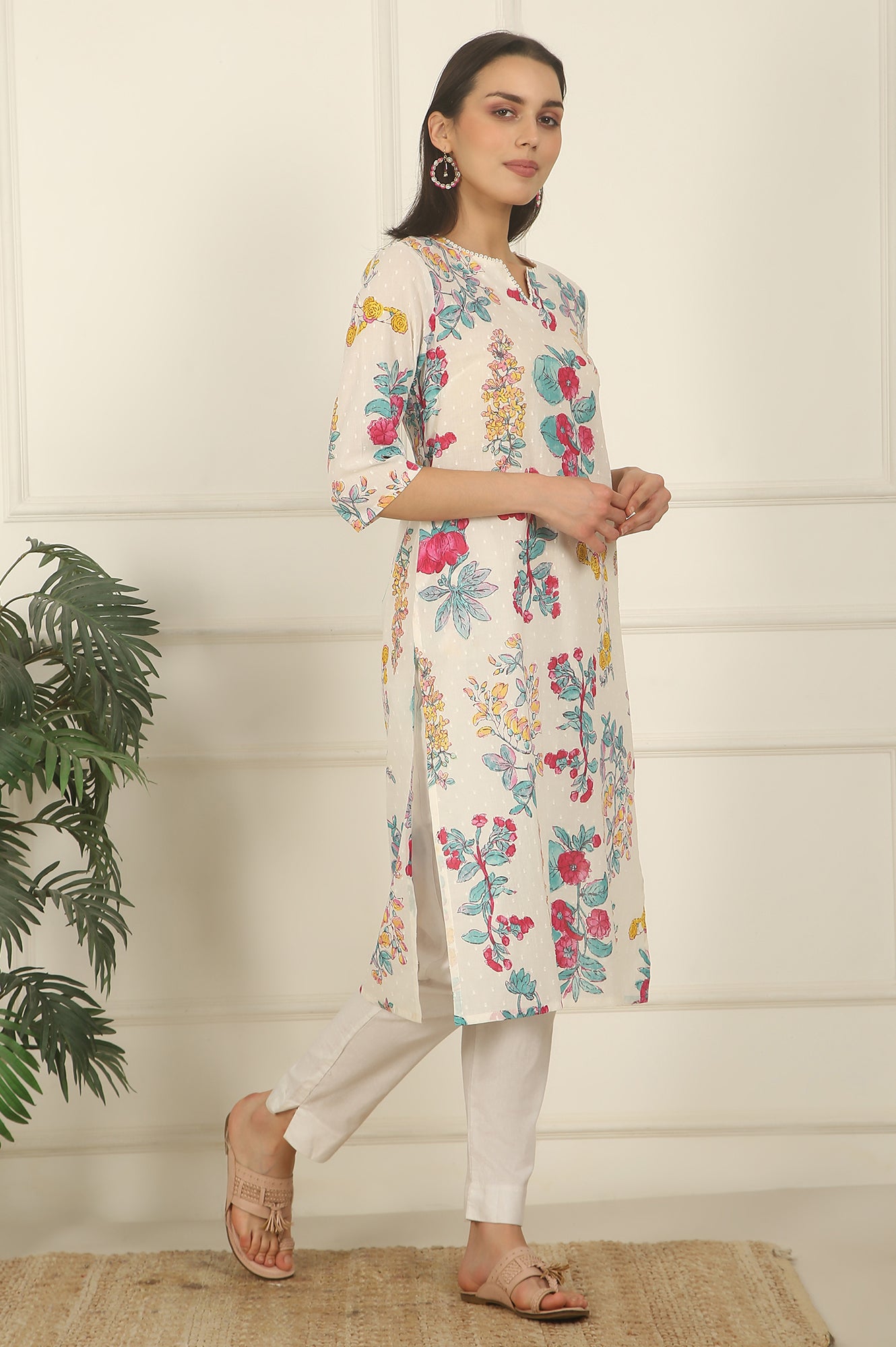 White Floral Printed Textured Cotton Straight Summer Kurta