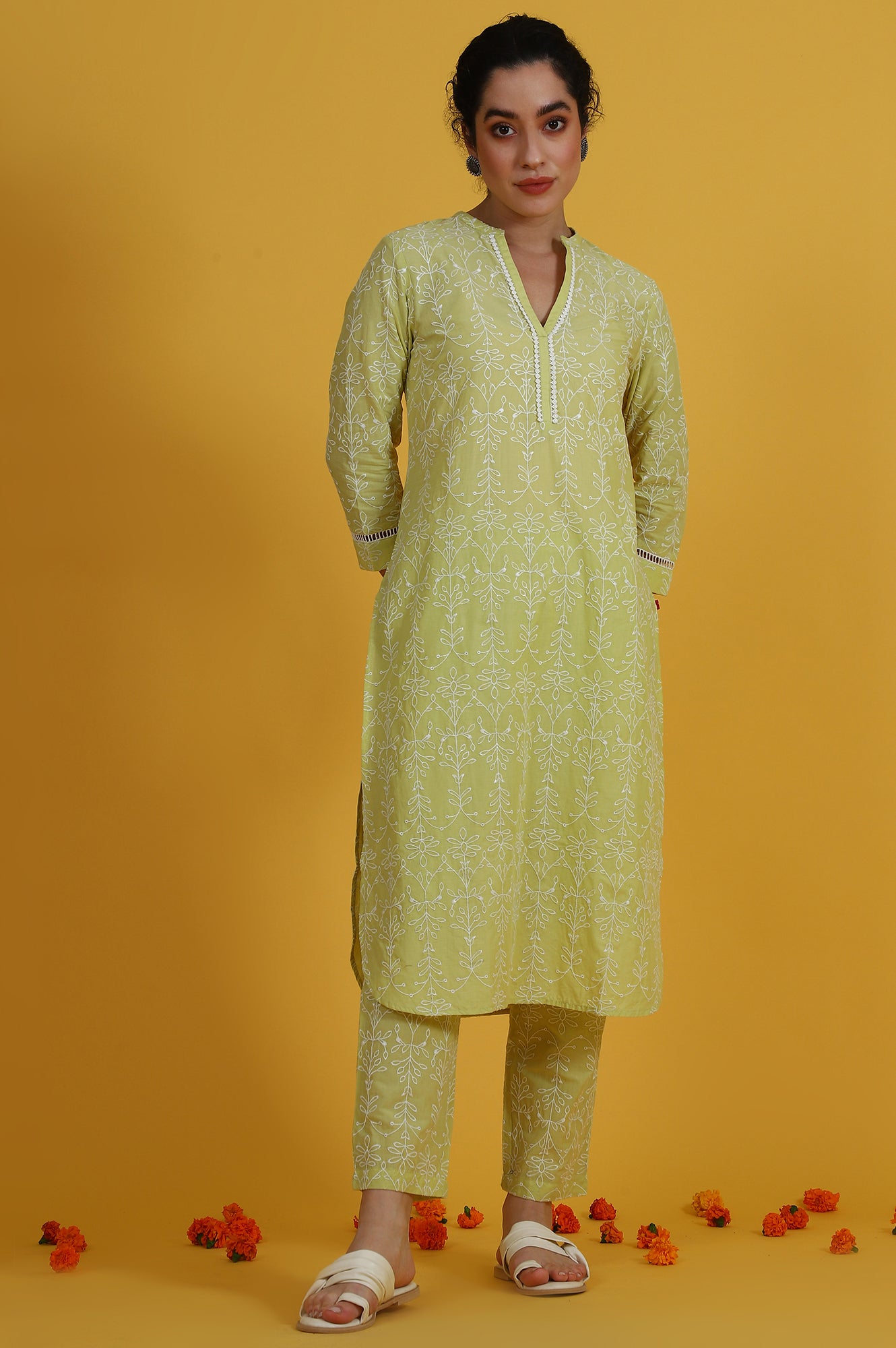 Green Embroidered Straight Pure Cotton Kurta