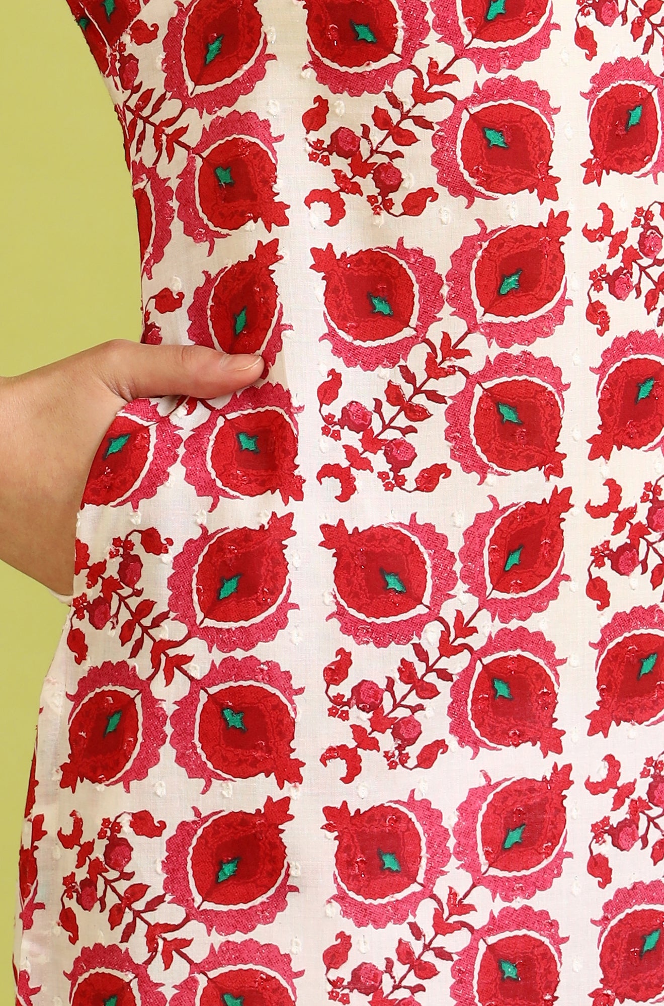 Floral Printed Straight Pure Cotton Kurta with Border Patch