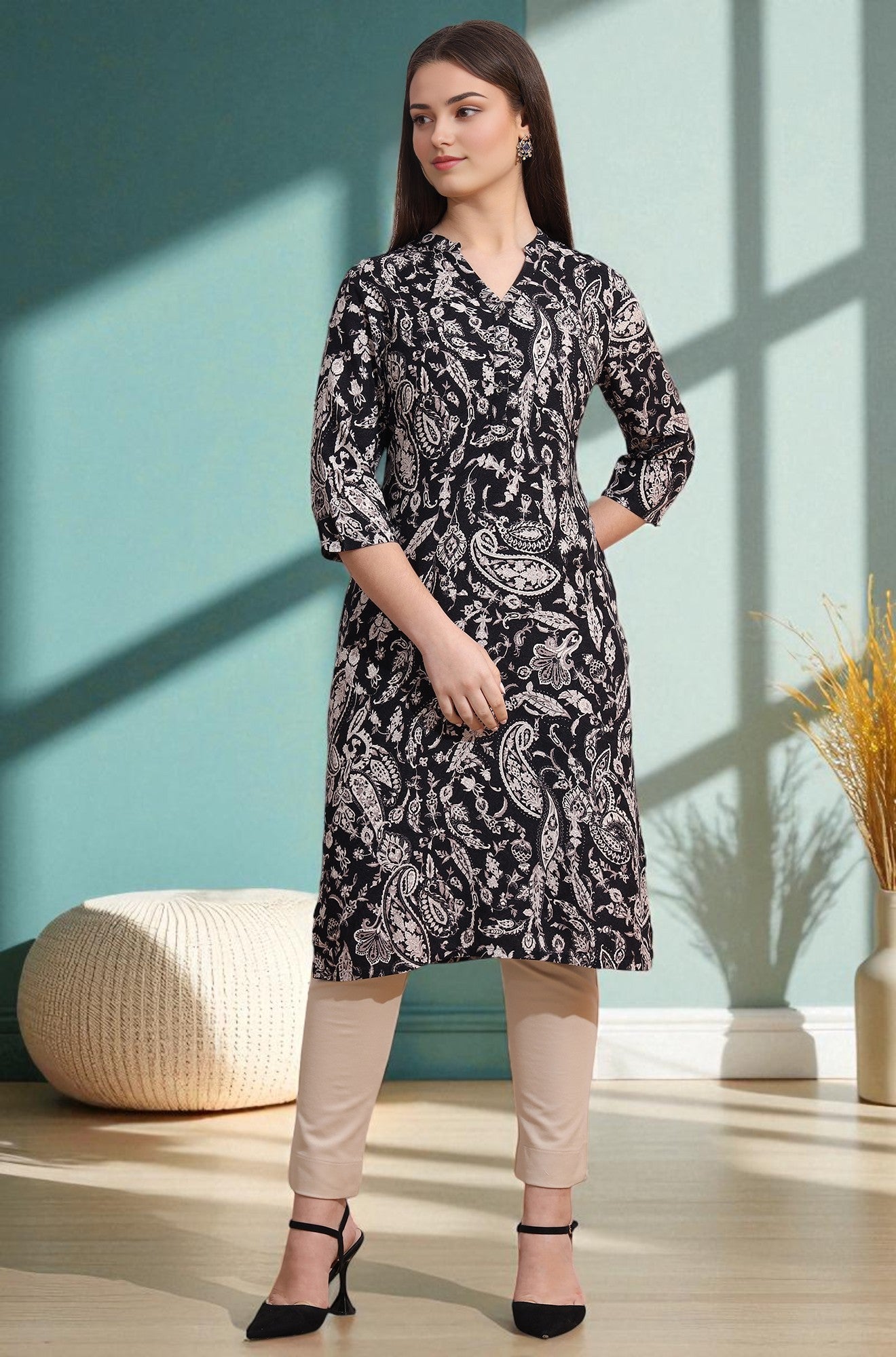 Black Bold Floral Printed Cotton Cambric Straight Kurta