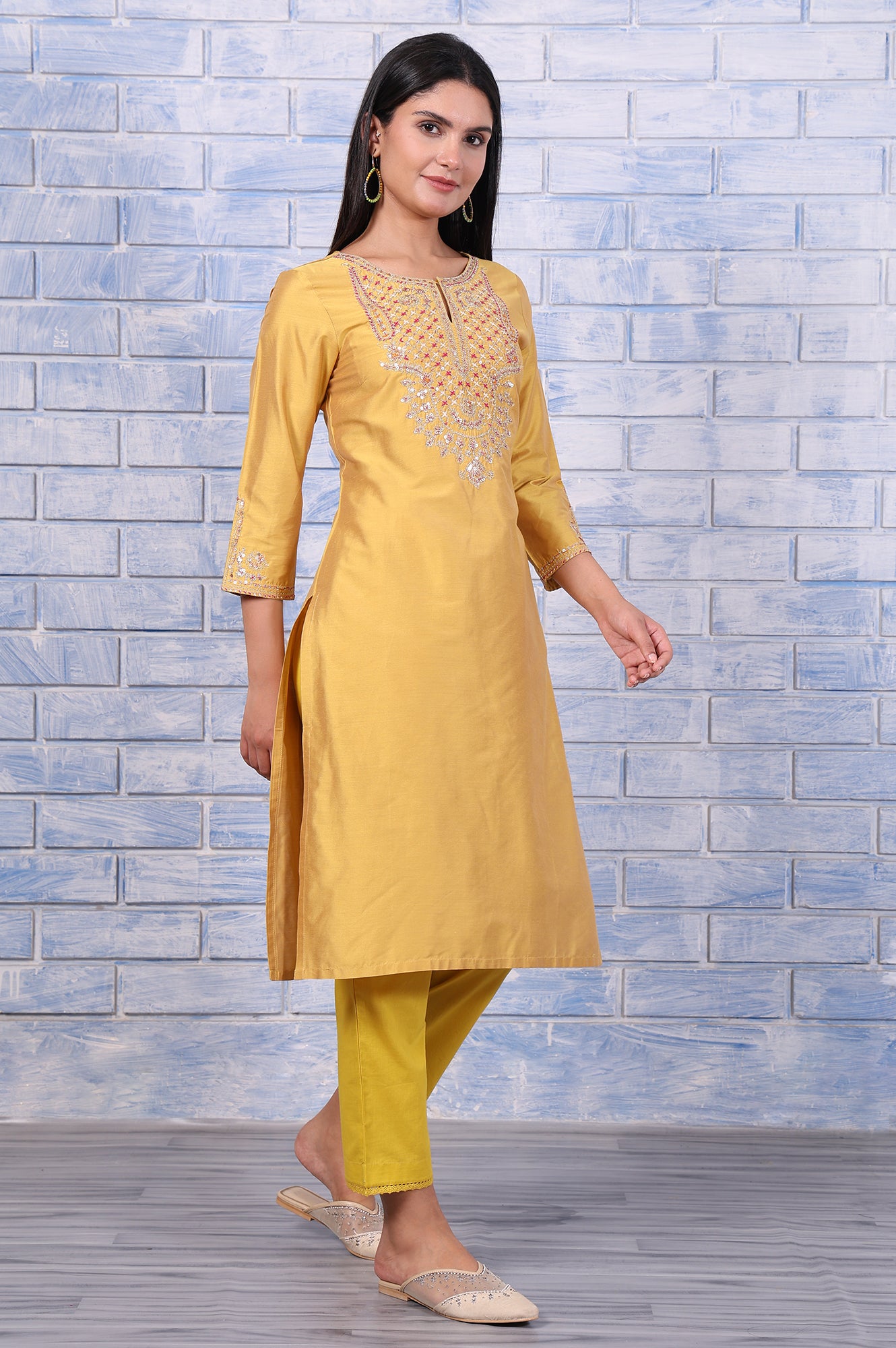 Yellow Metallic Embroidered Straight Kurta