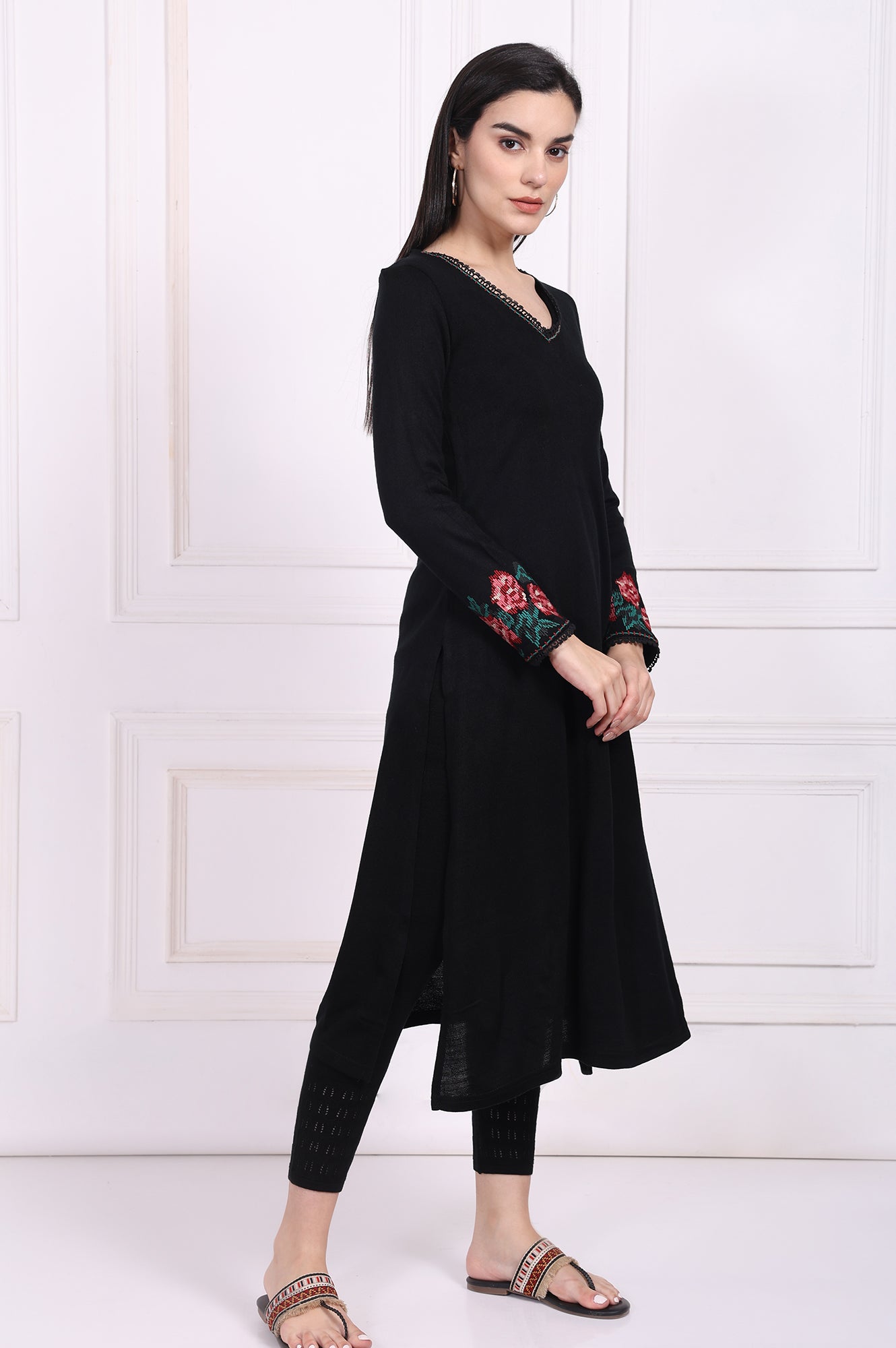 Black Embroidered A-Line Acrylic Winter Kurta