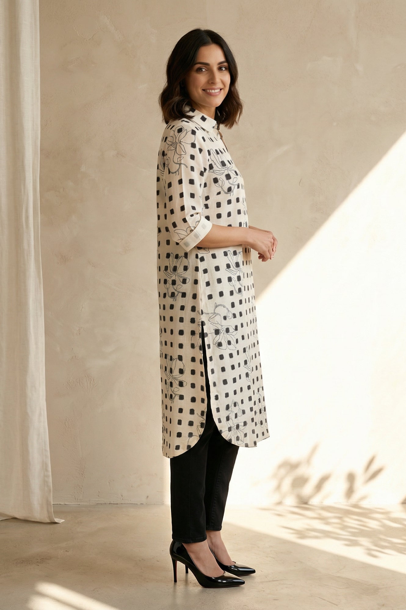 Off White Geometric Printed Pure Cotton Straight Kurta