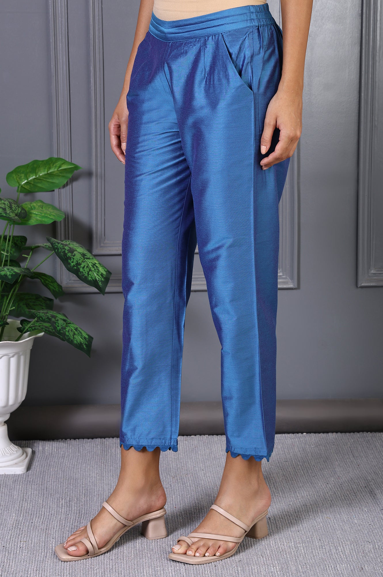 Blue Solid Lace Mid-Rise Straight Pant