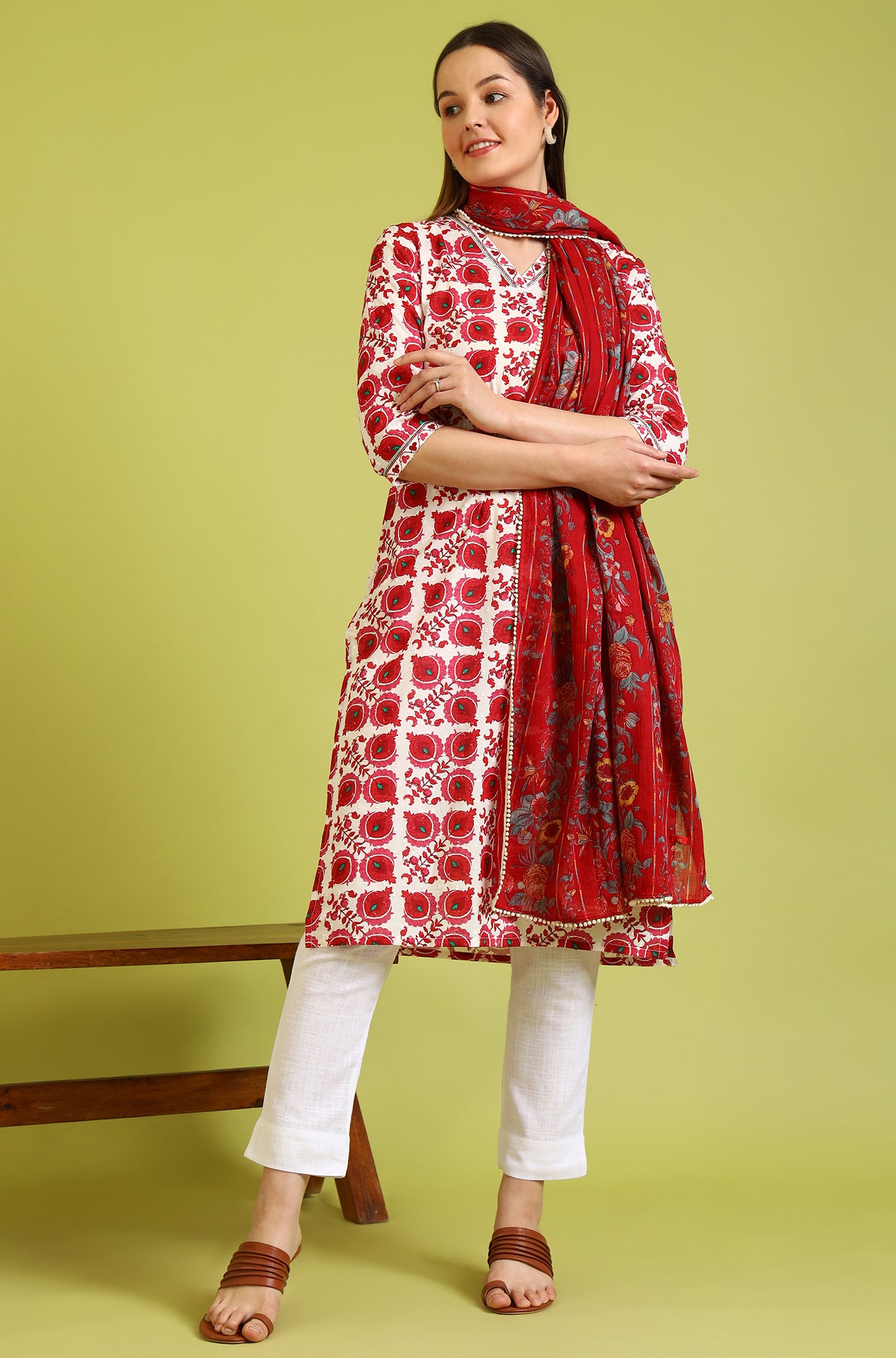 Red Floral Printed Pure Cotton Dupatta