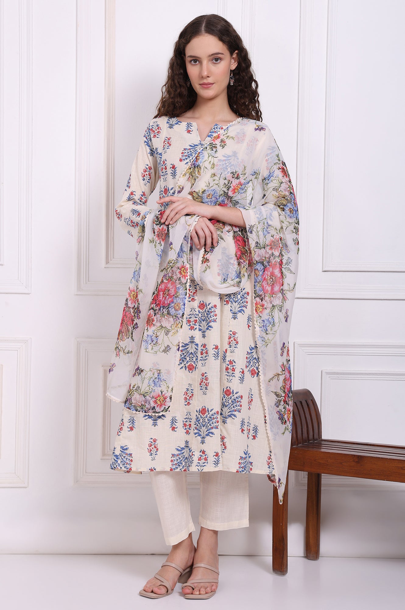 White Floral Printed Chiffon Dupatta with Lace