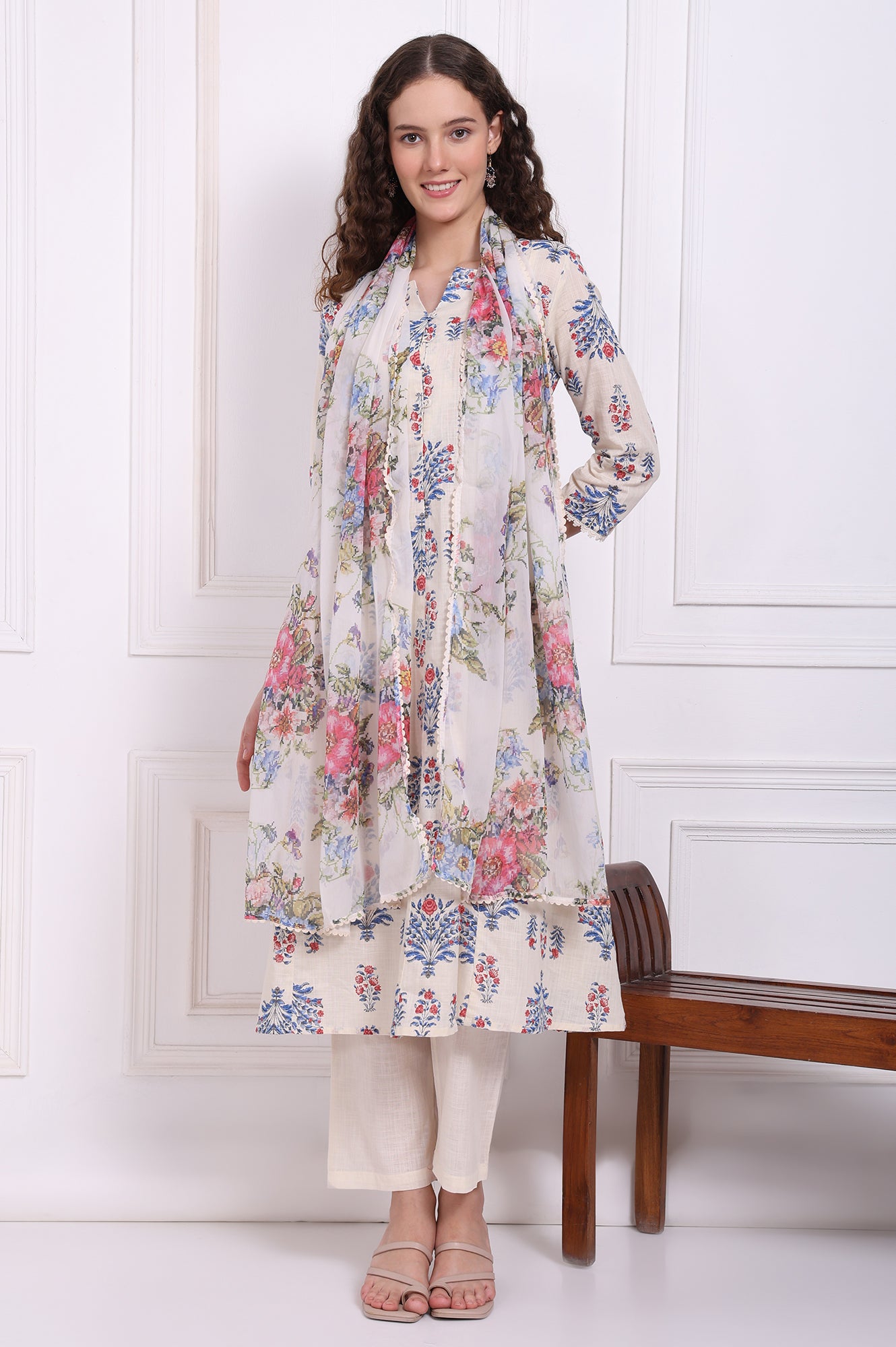 White Floral Printed Chiffon Dupatta with Lace