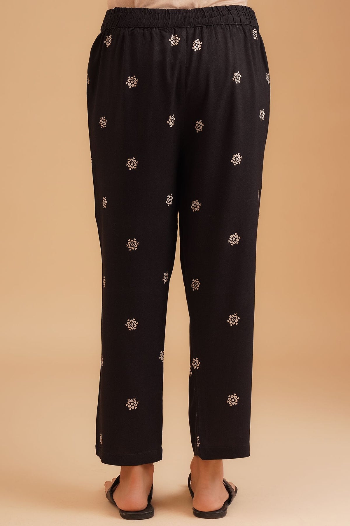 Black Floral Printed Rayon Straight Fit Ankle Length Mid Rise Pants