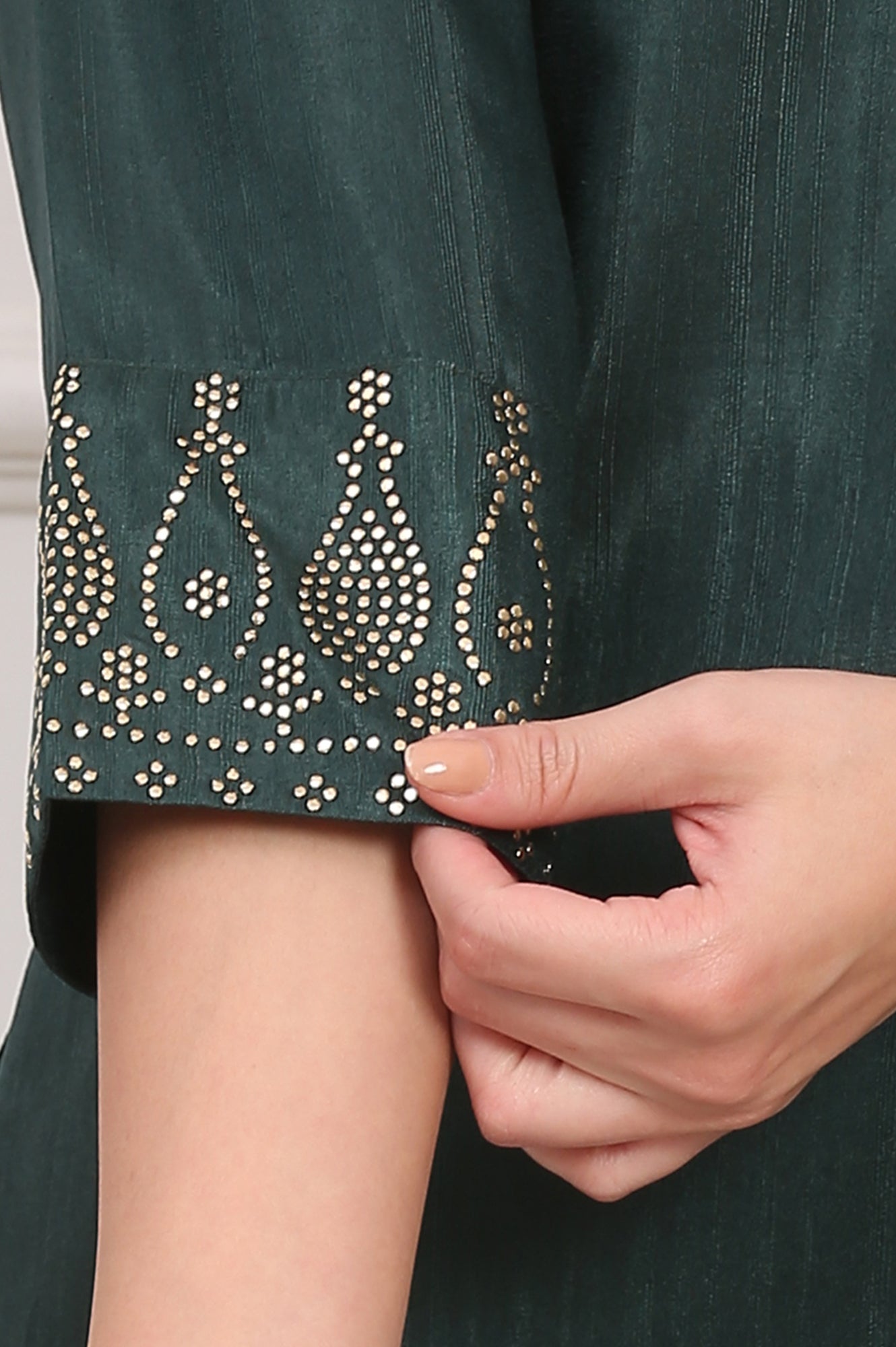 Green Mukaish Embellished Straight Kurta and Straight Pants Co-ord Set