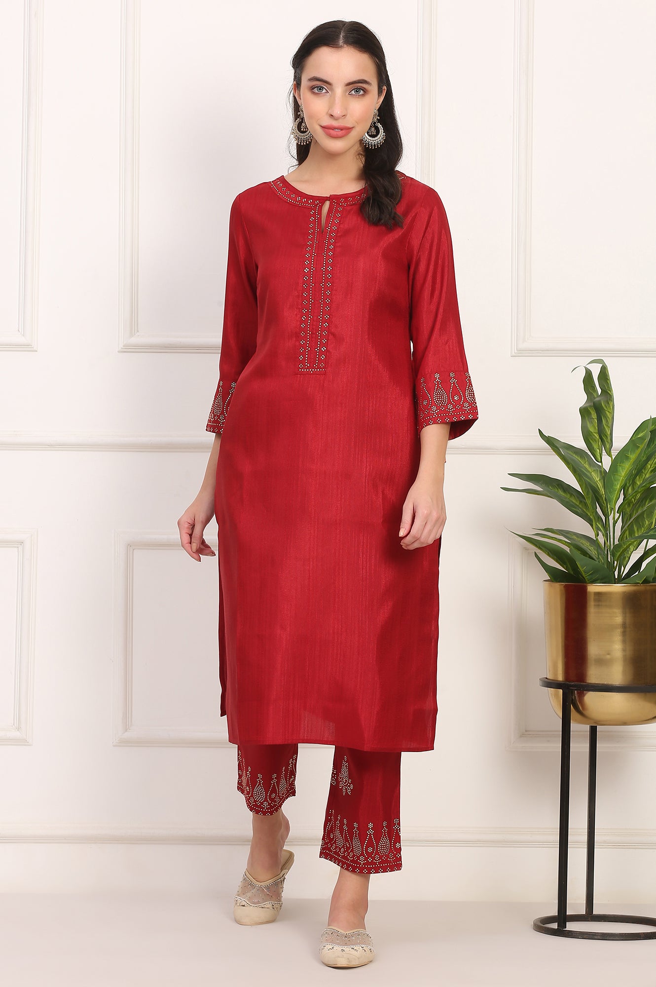 Red Mukaish Embellished Straight Kurta and Straight Pants Co-ord Set