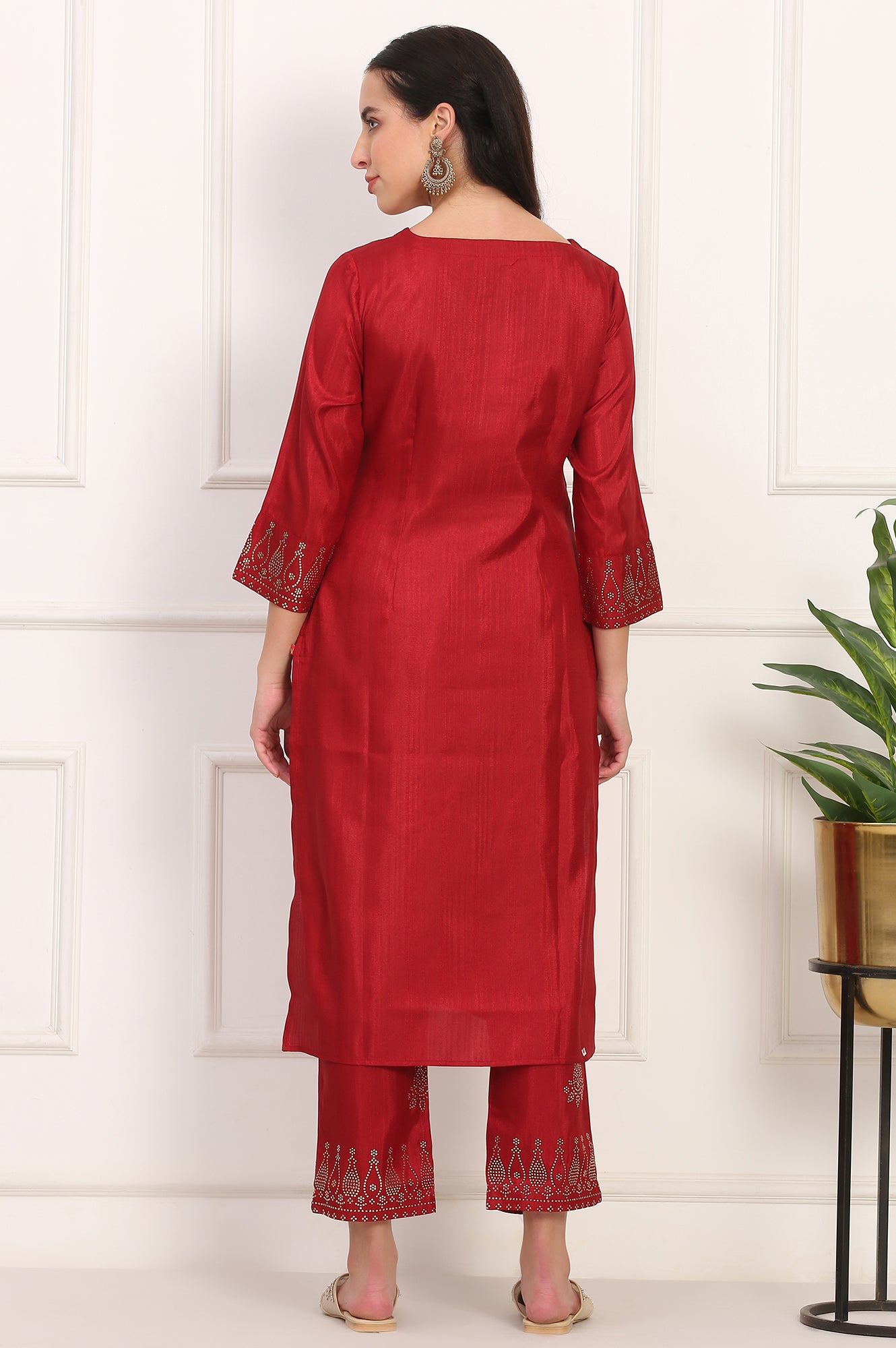 Red Mukaish Embellished Straight Kurta and Straight Pants Co-ord Set