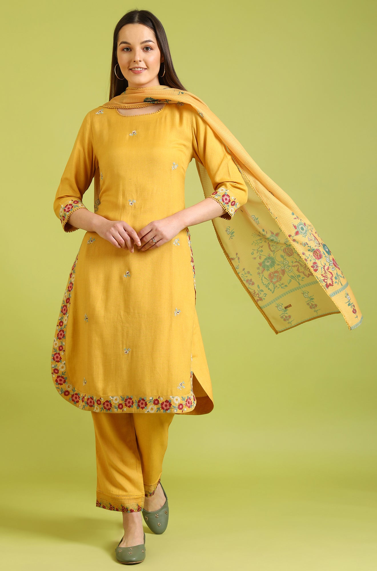 Solid A-line Rayon Kurta & Straight Pant with Dupatta Set