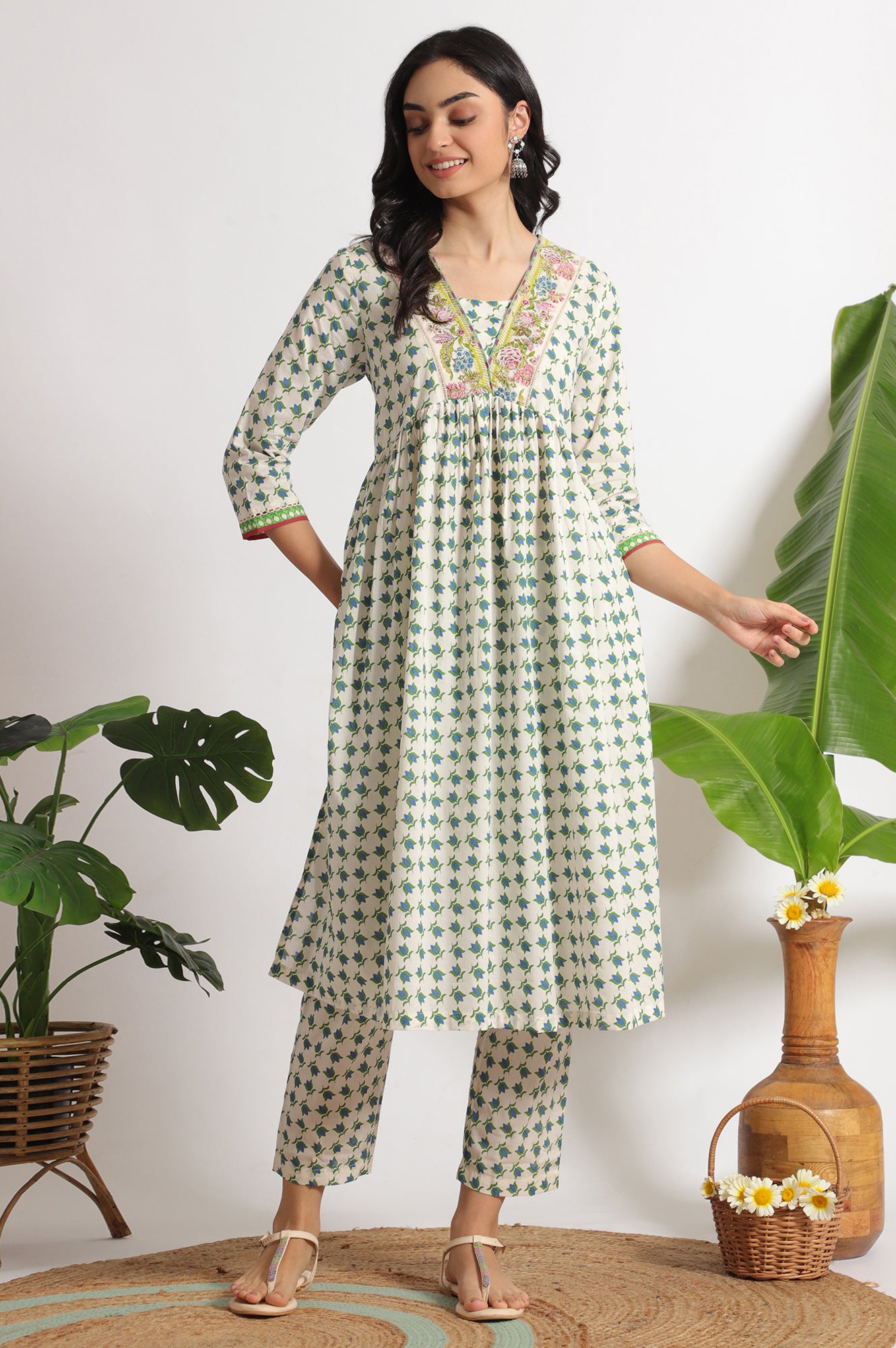 White Lotus Printed Pure Cotton Kurta and Pants Co-ord Set