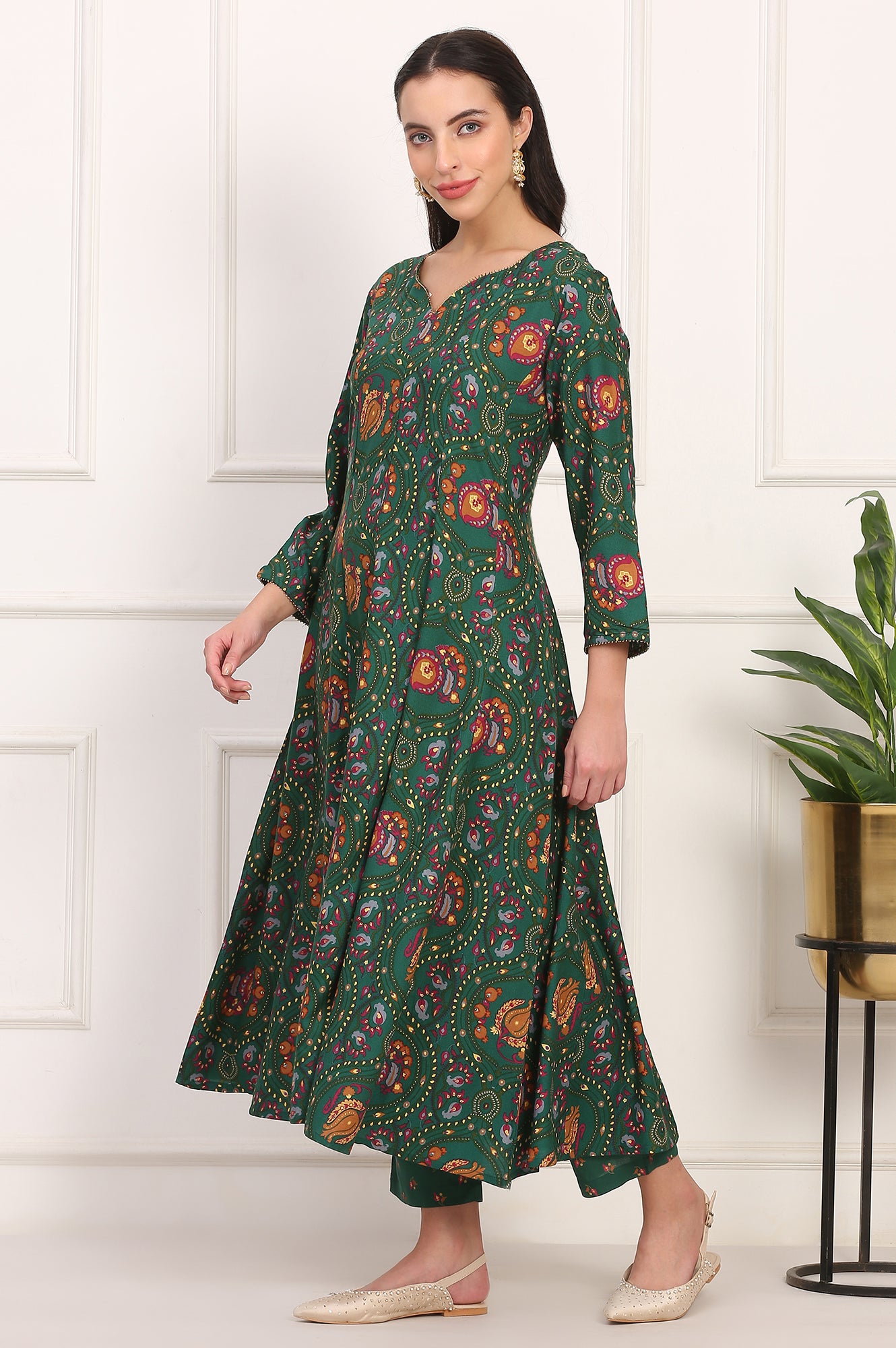 Dark Green Floral Printed Flared Chanderi Kurta, Straight Pant and Dupatta Co-ord Set